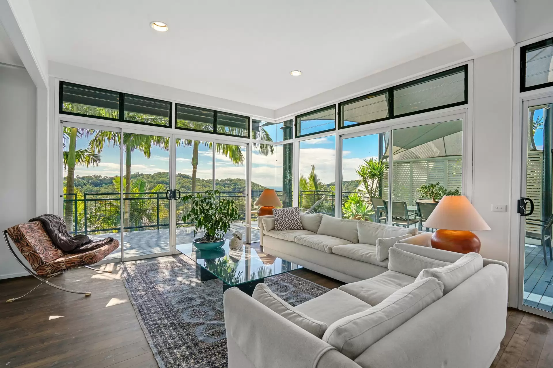17 Vantage Point Drive, Burleigh Heads Sold by Queensland Sotheby's International Realty - image 1