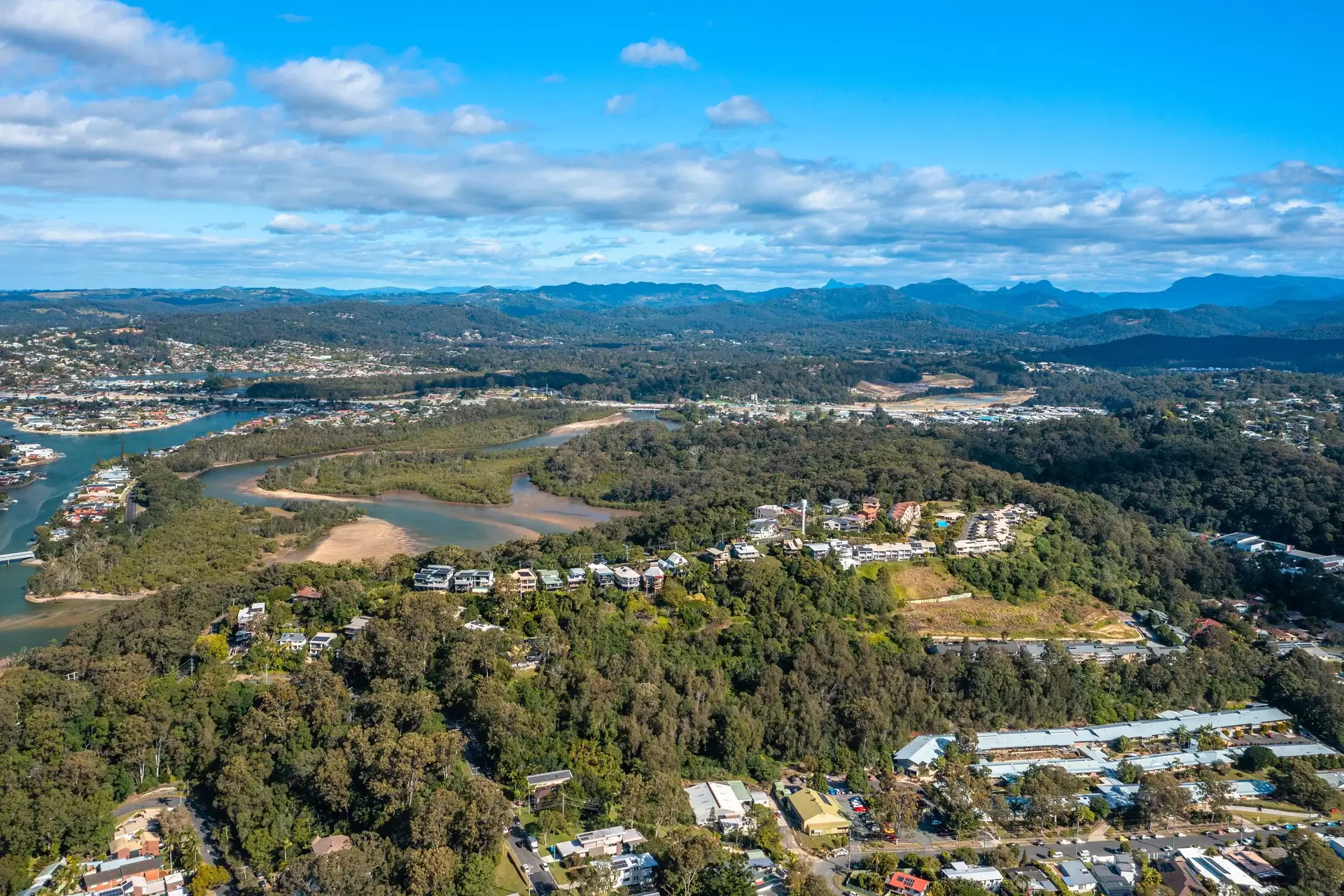 17 Vantage Point Drive, Burleigh Heads Sold by Queensland Sotheby's International Realty - image 1