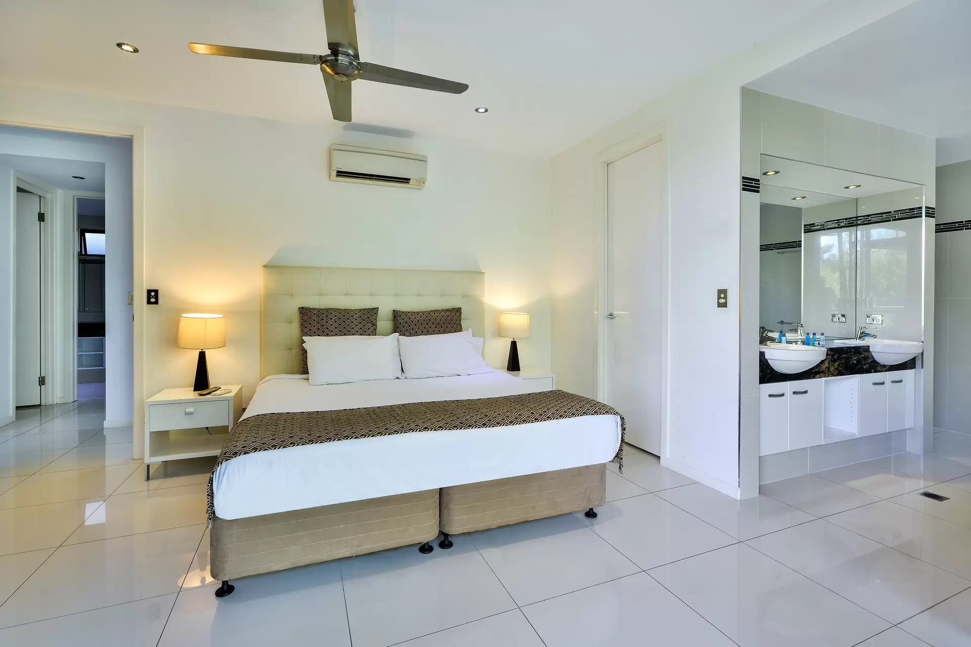 1 Banksia Court, Hamilton Island Sold by Queensland Sotheby's International Realty - image 1