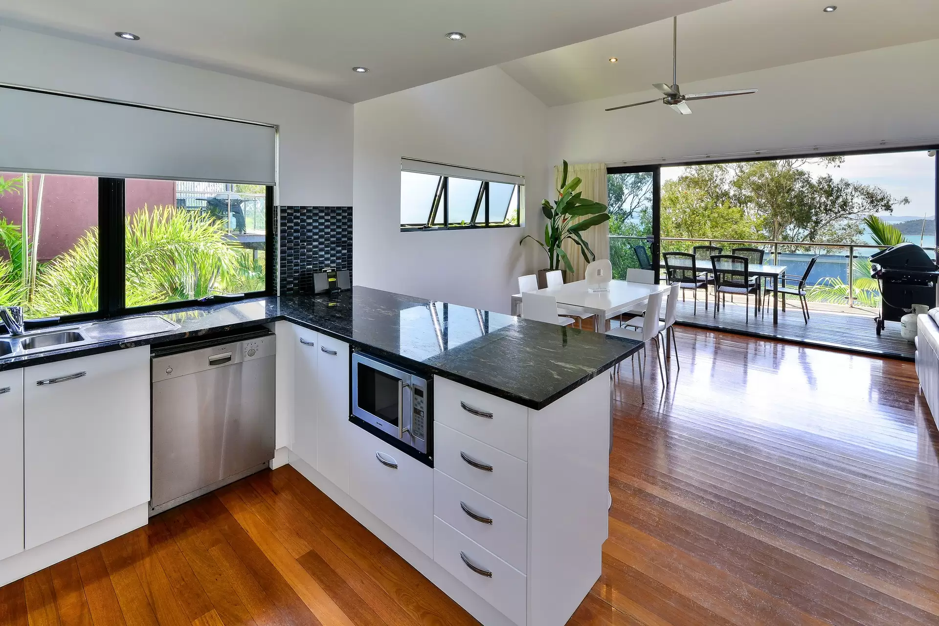 1 Banksia Court, Hamilton Island Sold by Queensland Sotheby's International Realty - image 1