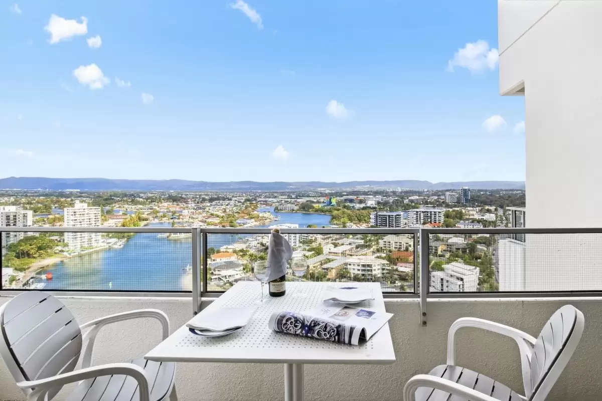 69/40 Ferny Avenue, Surfers Paradise Sold by  - image 1