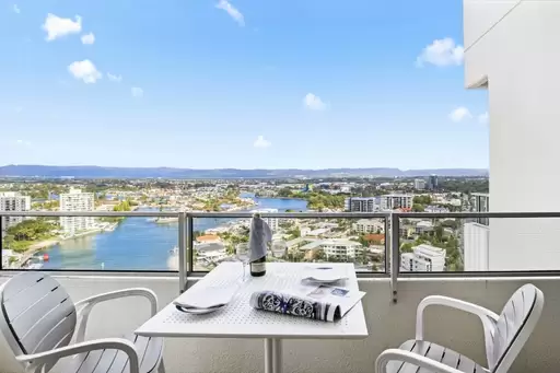 69/40 Ferny Avenue, Surfers Paradise Sold by Queensland Sotheby's International Realty