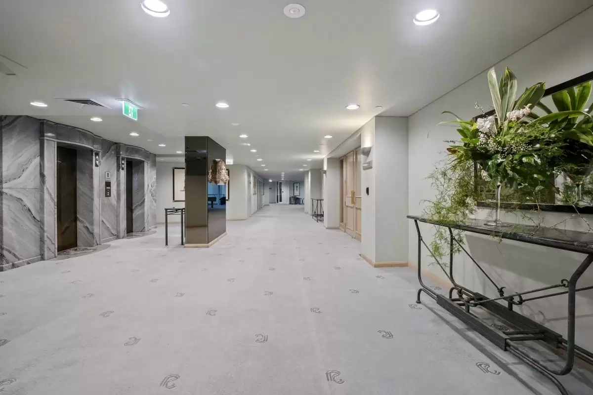 C7-3/75 Brighton Parade, Southport Sold by Queensland Sotheby's International Realty - image 1