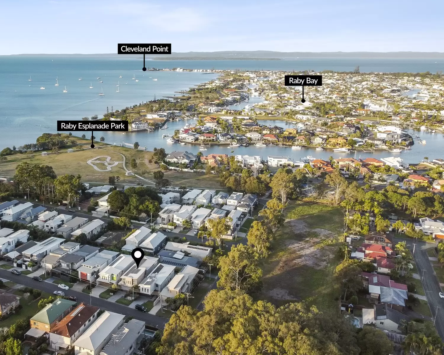 5 George Street, Ormiston Sold by Queensland Sotheby's International Realty - image 1