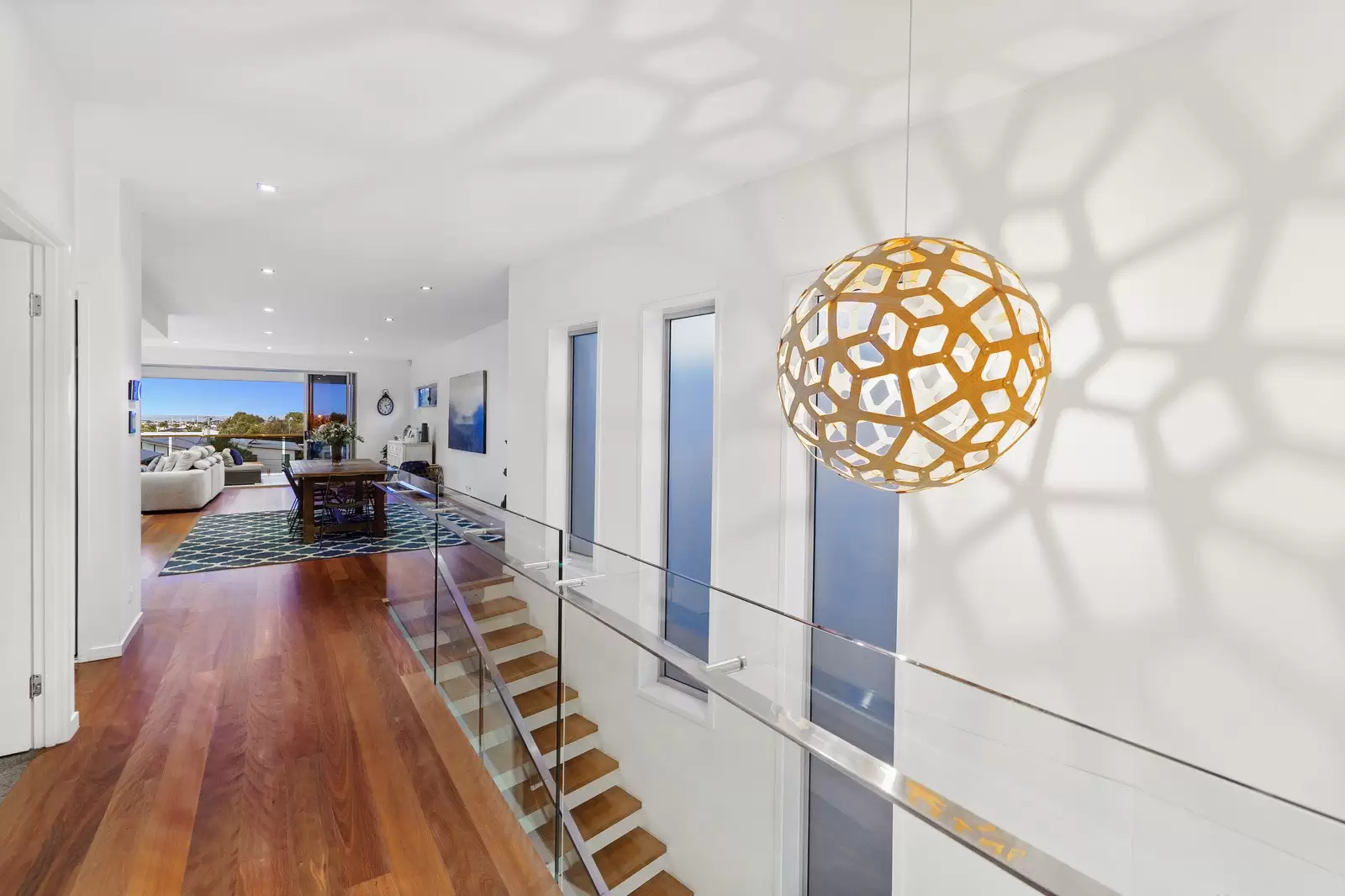 5 George Street, Ormiston Sold by Queensland Sotheby's International Realty - image 1