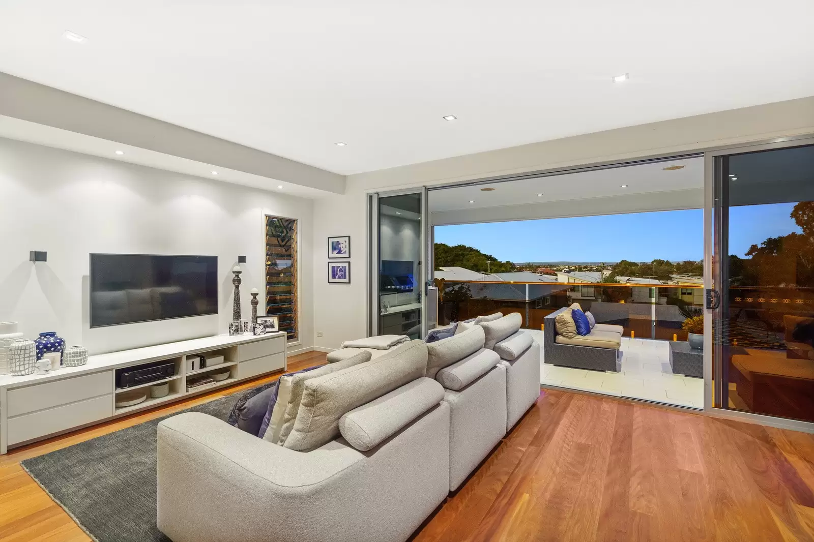 5 George Street, Ormiston Sold by  - image 1