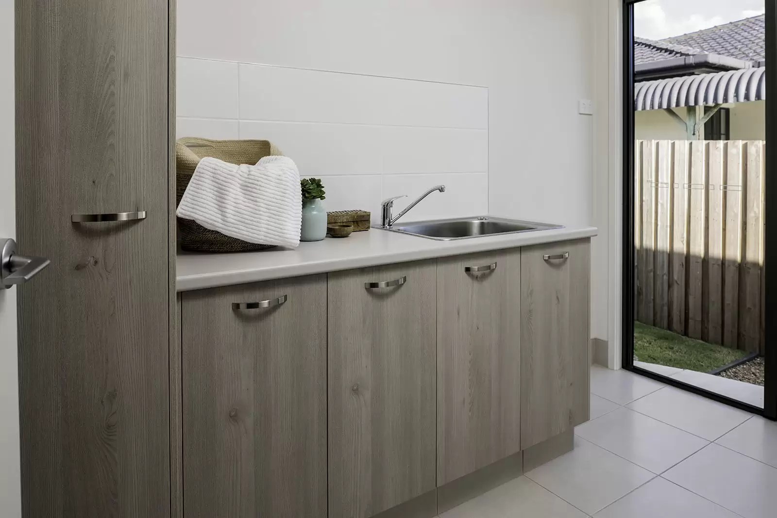 138 Esplanade, Point Vernon Sold by Queensland Sotheby's International Realty - image 1
