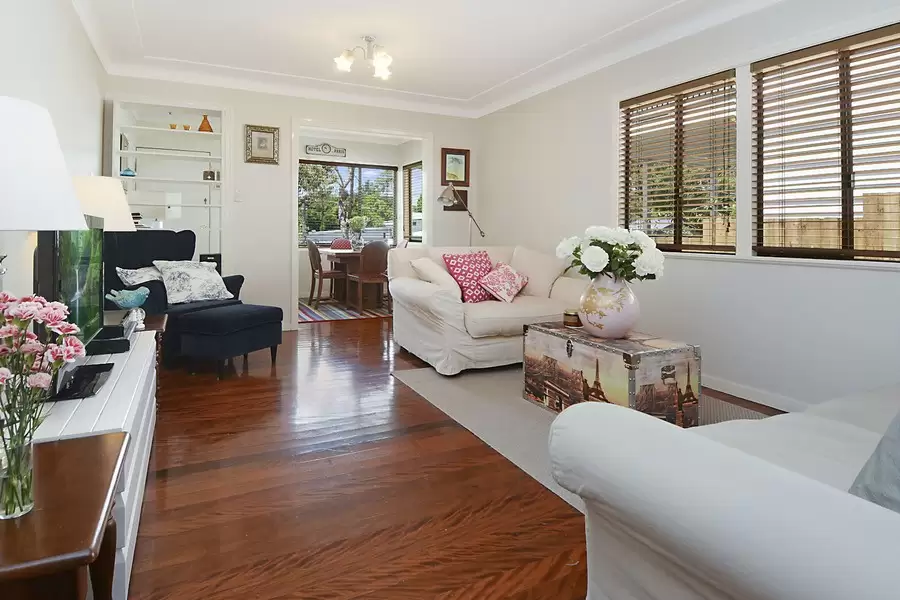 66 Carmel Street, Bardon Sold by  - image 1