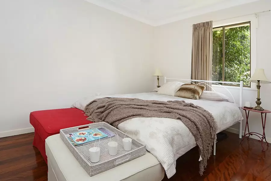 66 Carmel Street, Bardon Sold by  - image 1