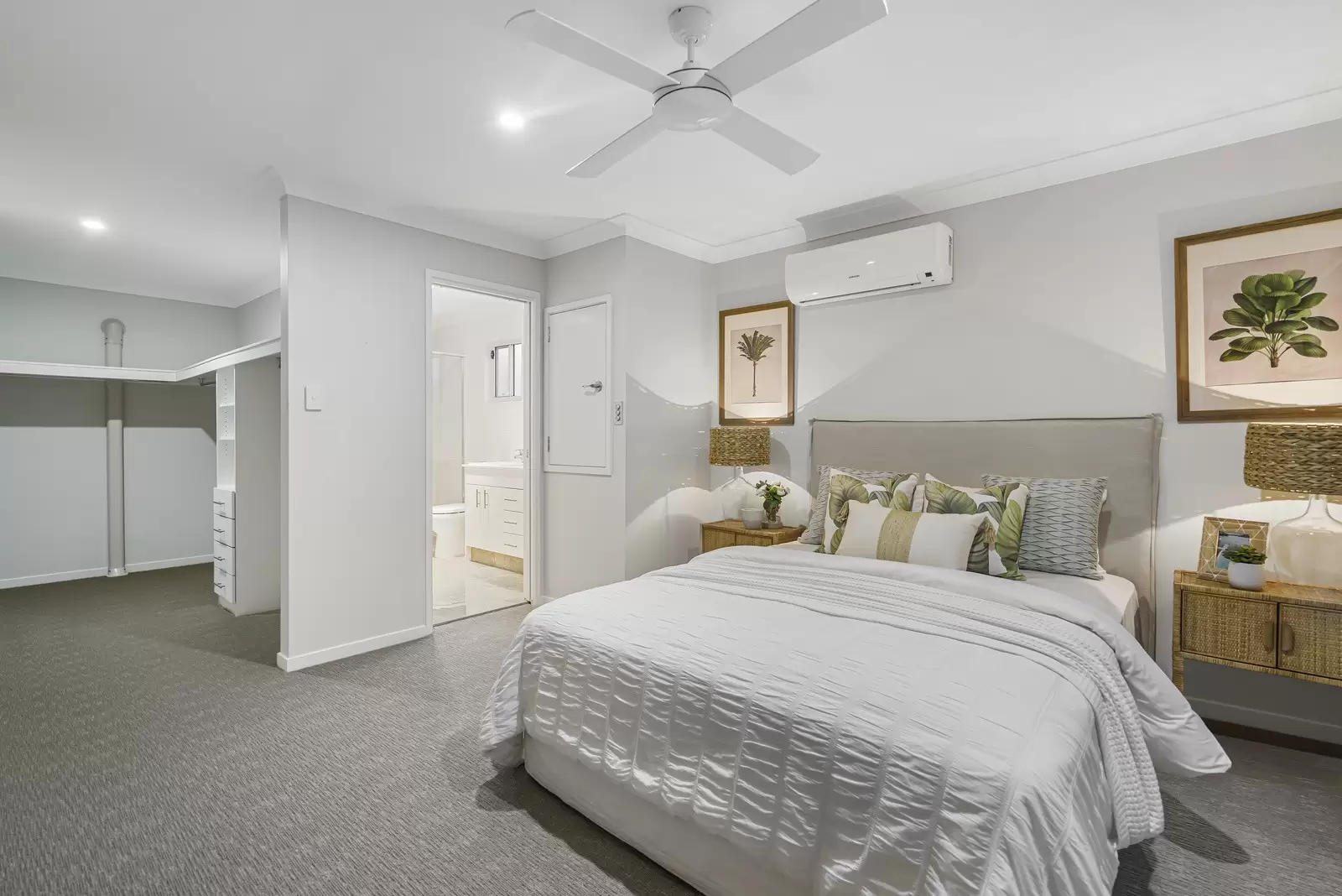3/16 Bainbridge Street, Ormiston Sold by  - image 1
