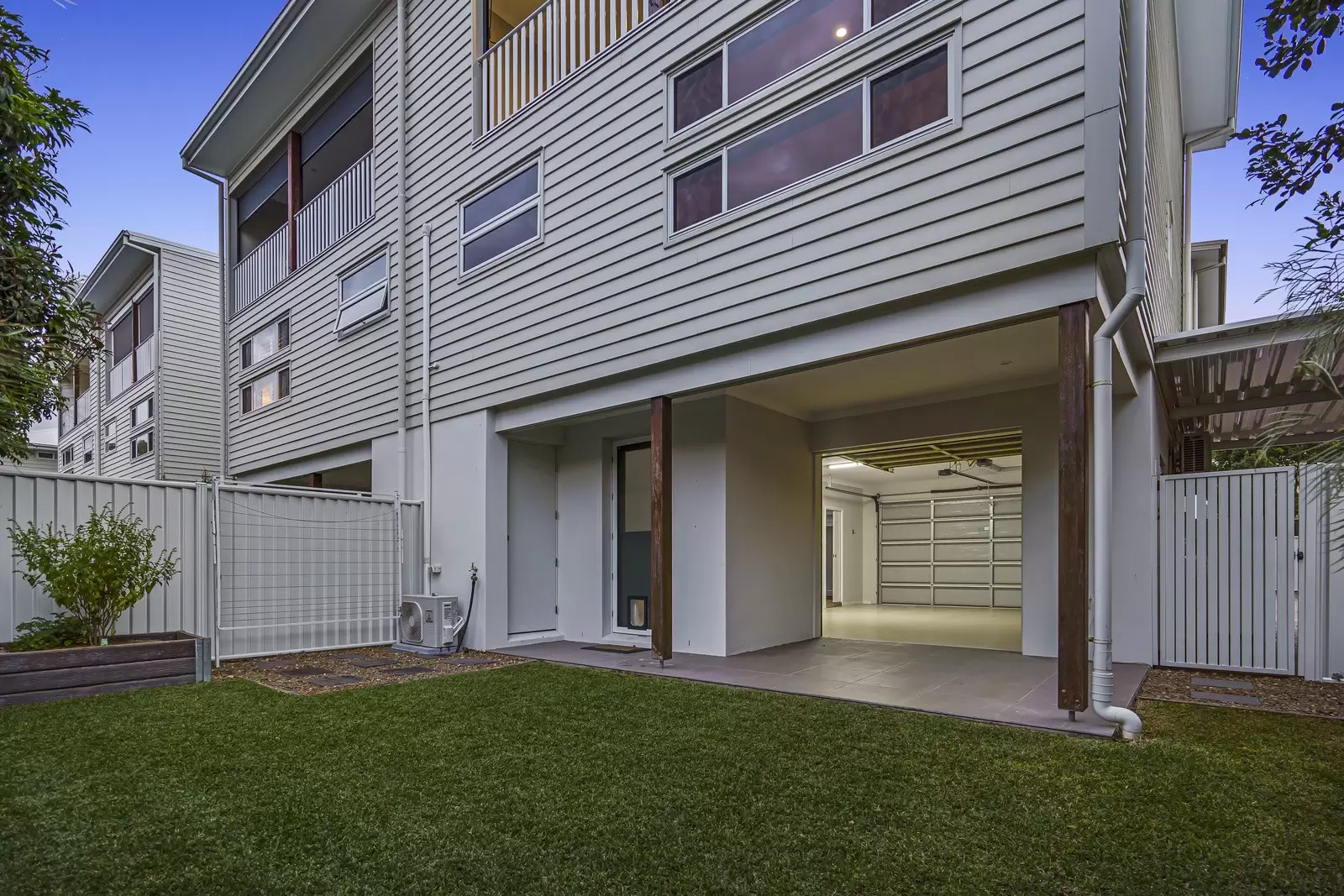 3/16 Bainbridge Street, Ormiston Sold by  - image 1