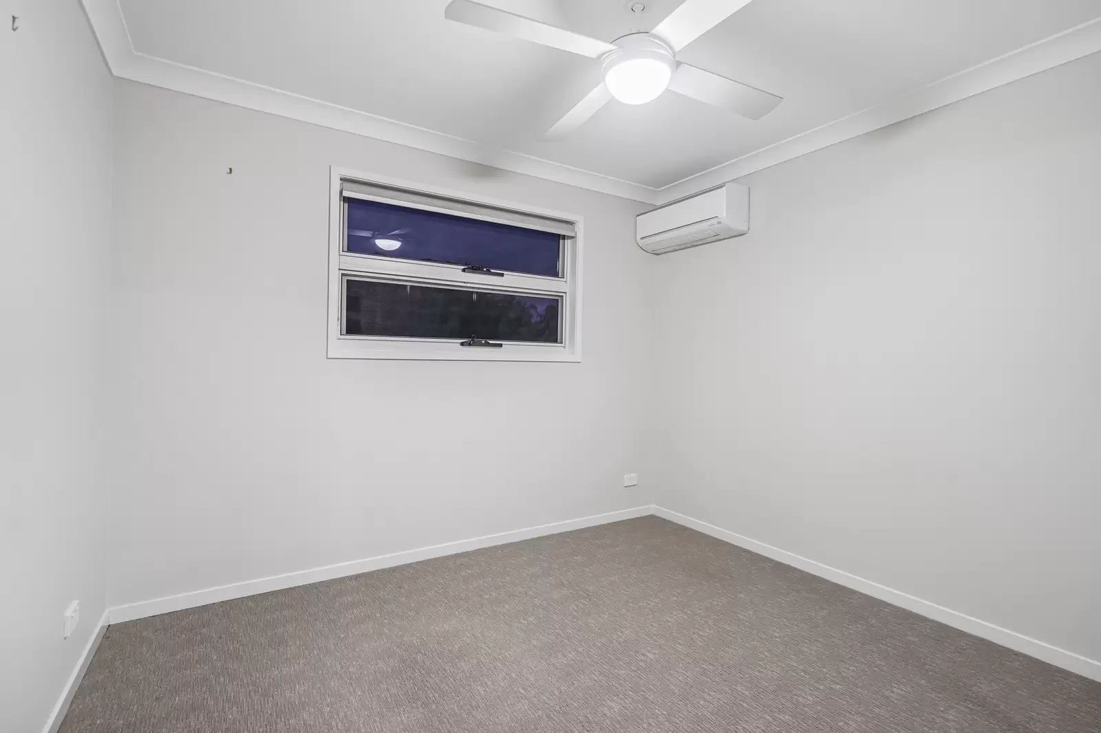 3/16 Bainbridge Street, Ormiston Sold by Queensland Sotheby's International Realty - image 1