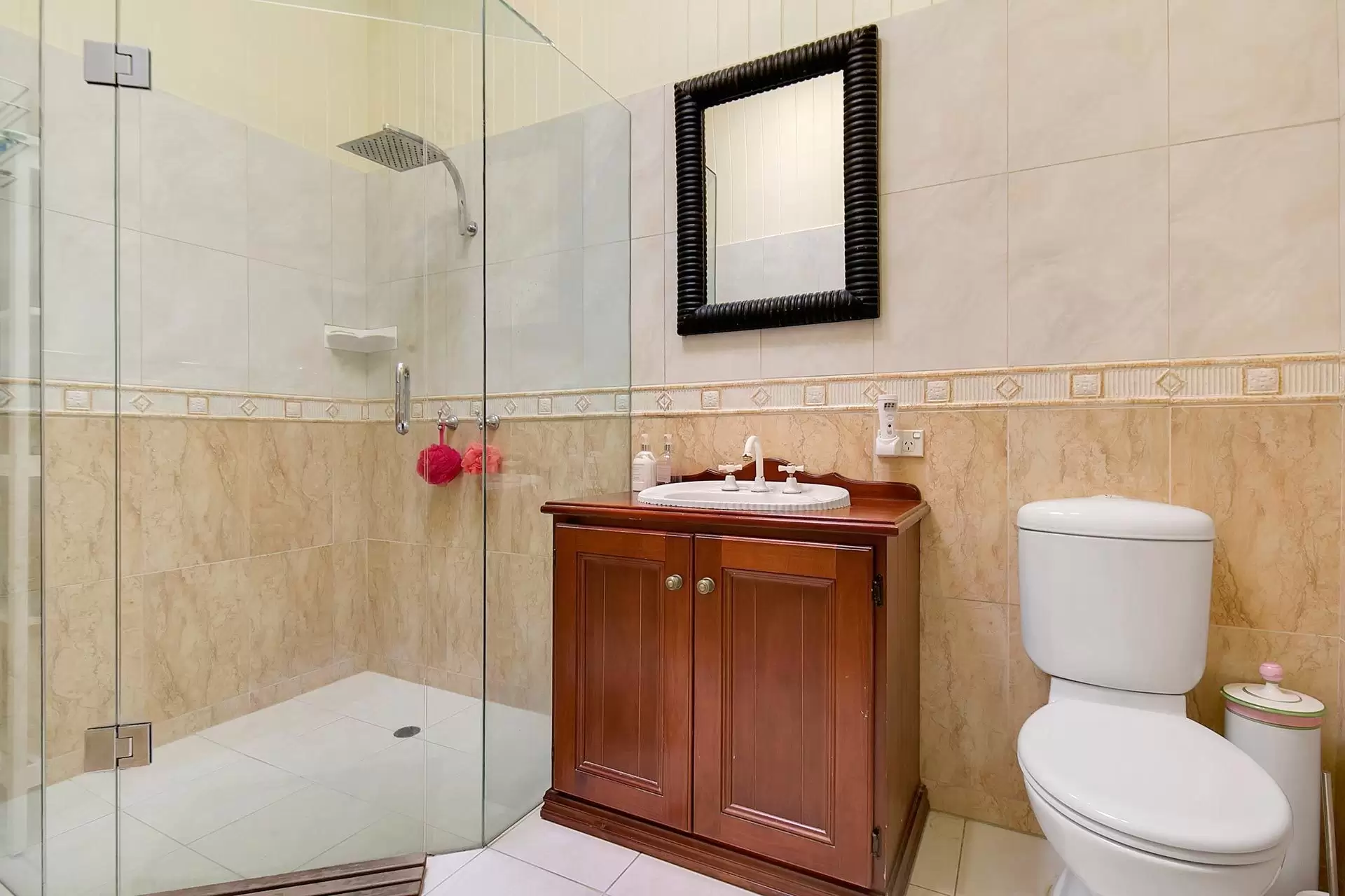 67 Laurel Avenue, Chelmer Sold by Queensland Sotheby's International Realty - image 1