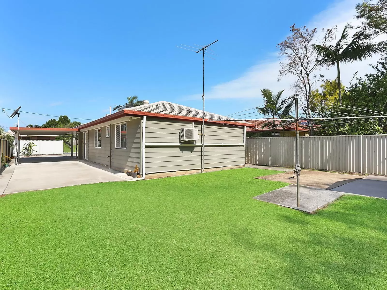 76 Langdon Street, Cleveland Sold by Queensland Sotheby's International Realty - image 1