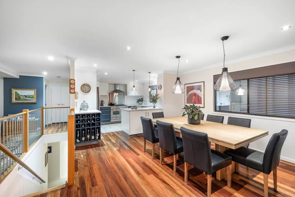 4 Cowley Street, Ormiston Sold by  - image 1