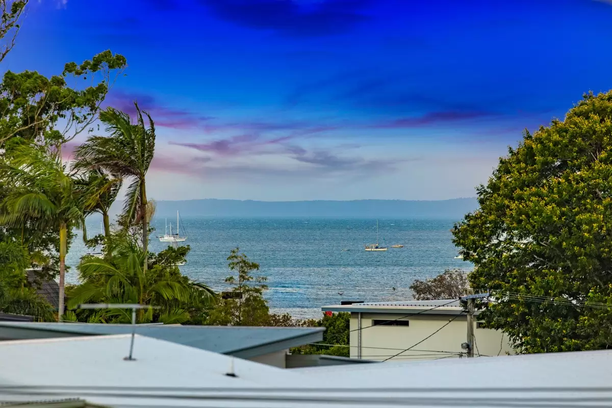 4 Cowley Street, Ormiston Sold by  - image 1