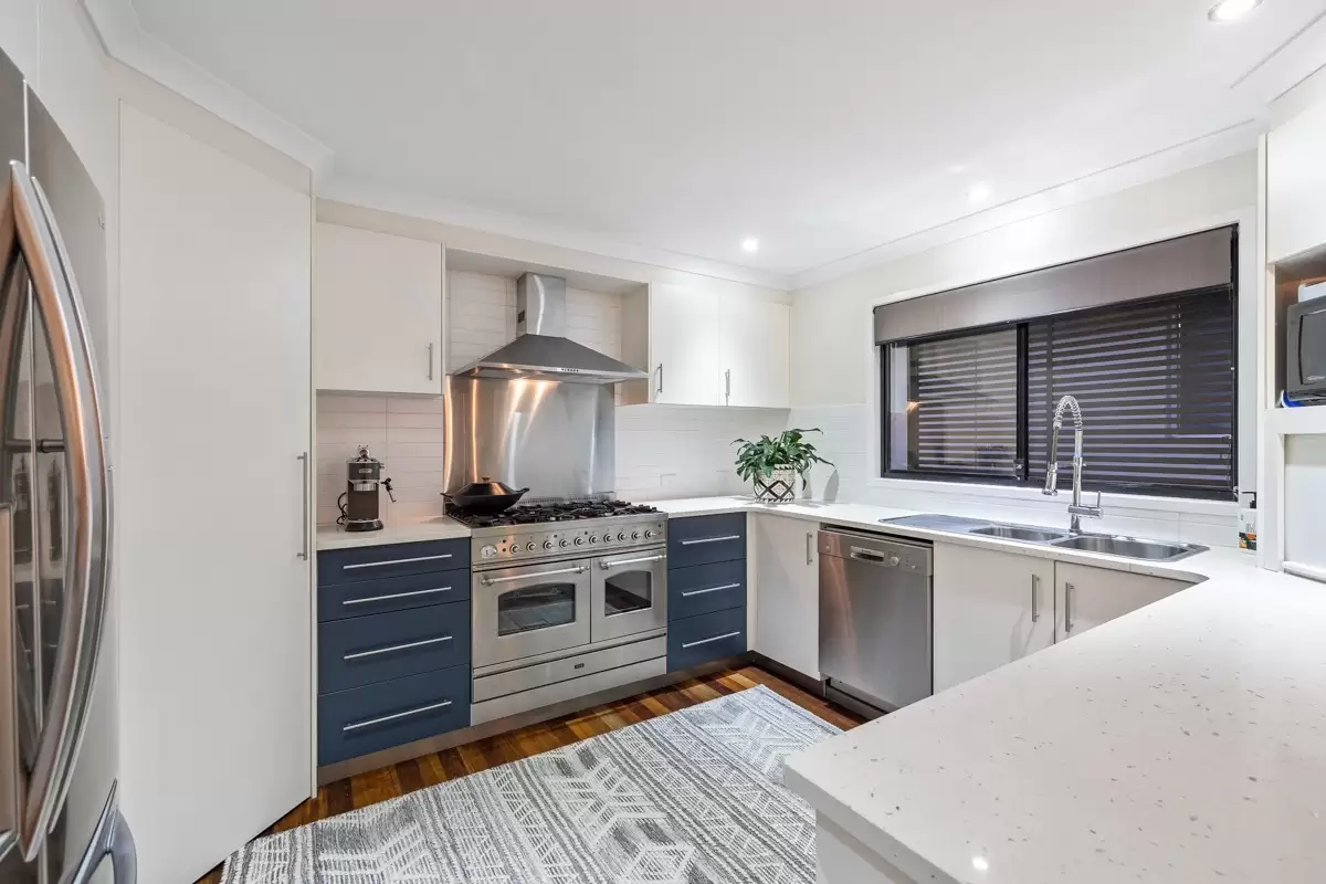 4 Cowley Street, Ormiston Sold by  - image 1