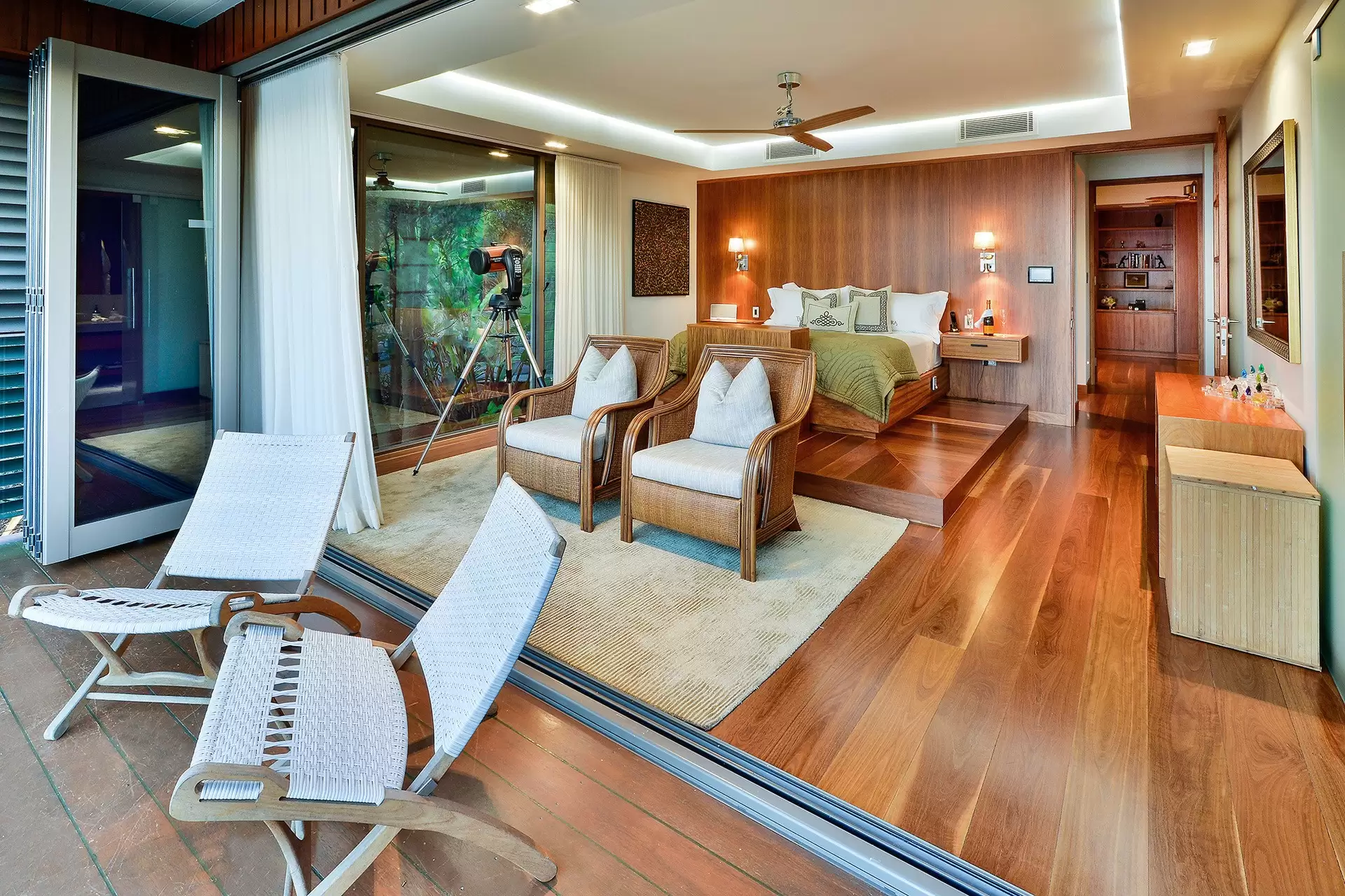 1 Plum Pudding Close, Hamilton Island Sold by Queensland Sotheby's International Realty - image 1
