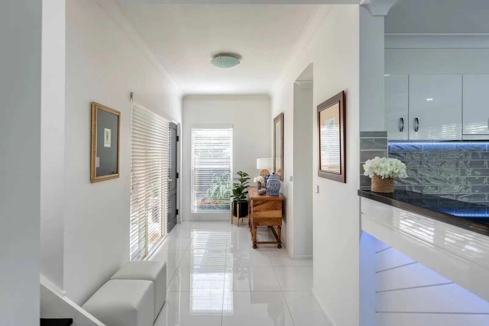 11/24-70 Nautilus Street, Port Douglas Sold by  - image 1