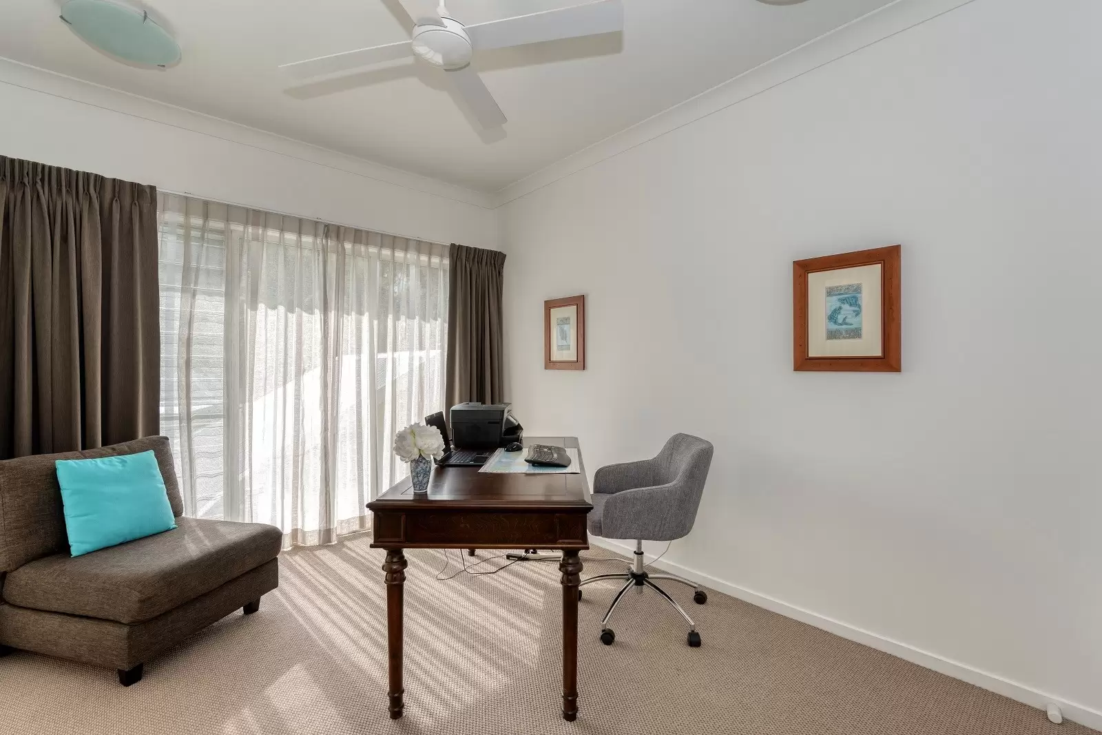 11/24-70 Nautilus Street, Port Douglas Sold by  - image 1