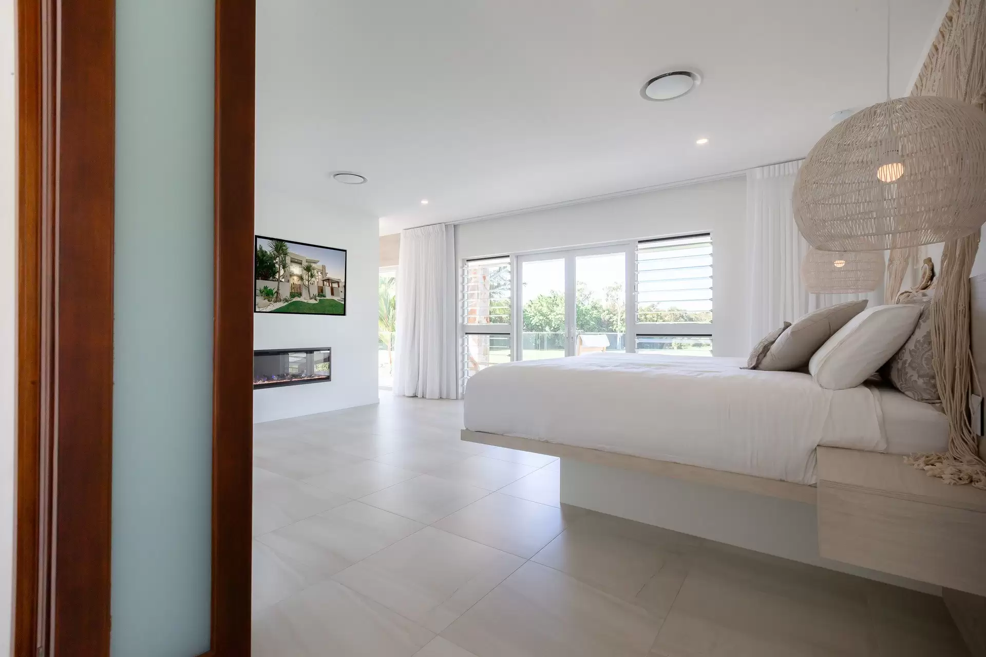 3 Cascade Drive, Port Douglas Sold by Queensland Sotheby's International Realty - image 1