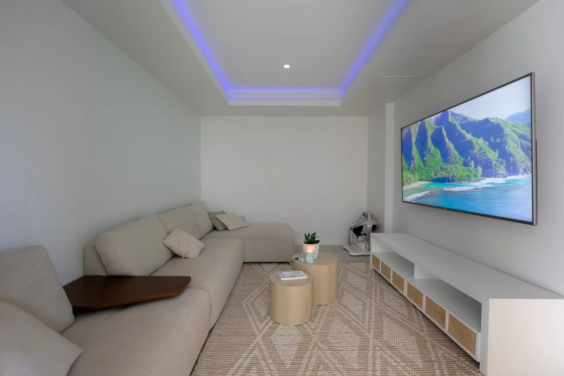 3 Cascade Drive, Port Douglas Sold by Queensland Sotheby's International Realty - image 1