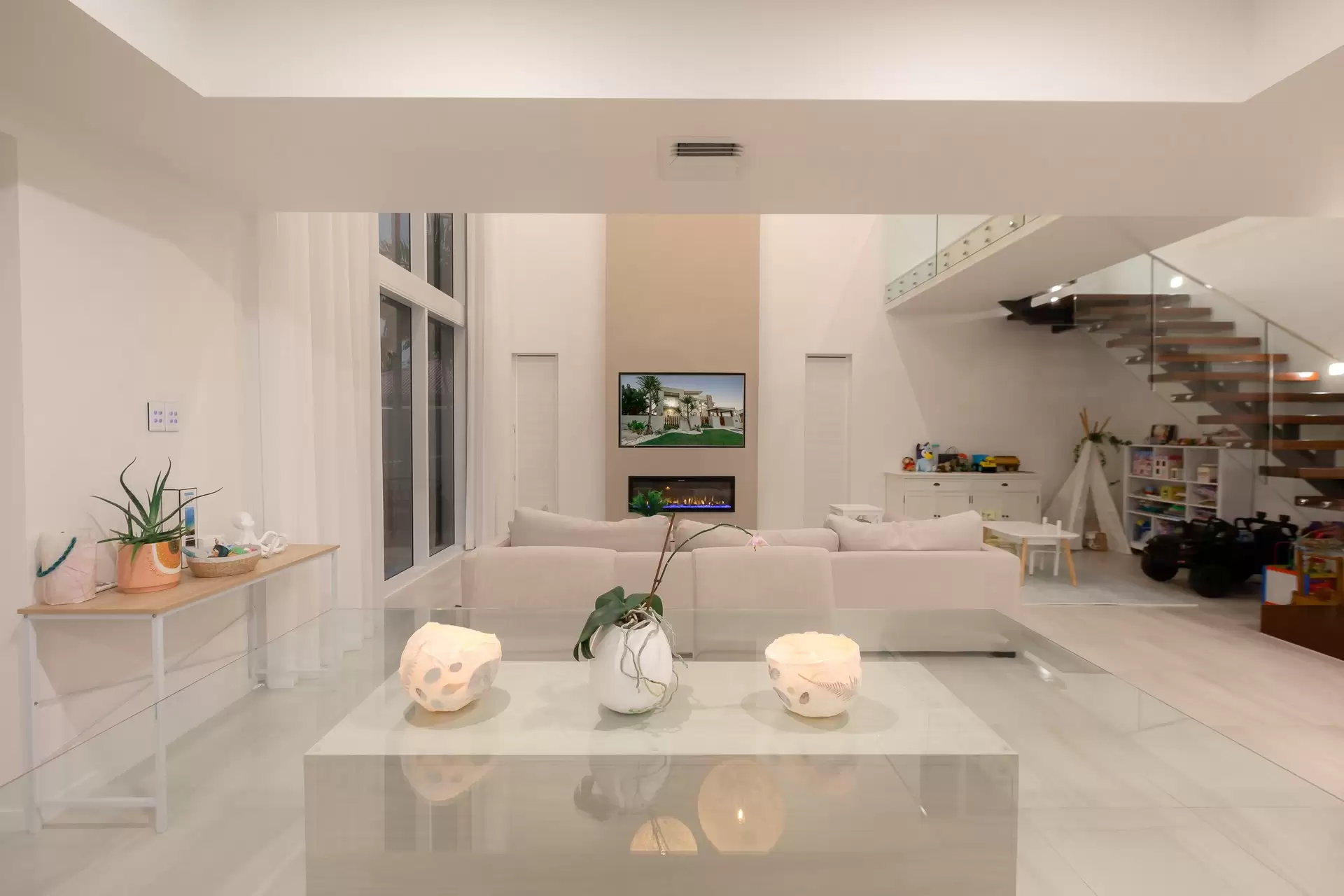3 Cascade Drive, Port Douglas Sold by Queensland Sotheby's International Realty - image 1