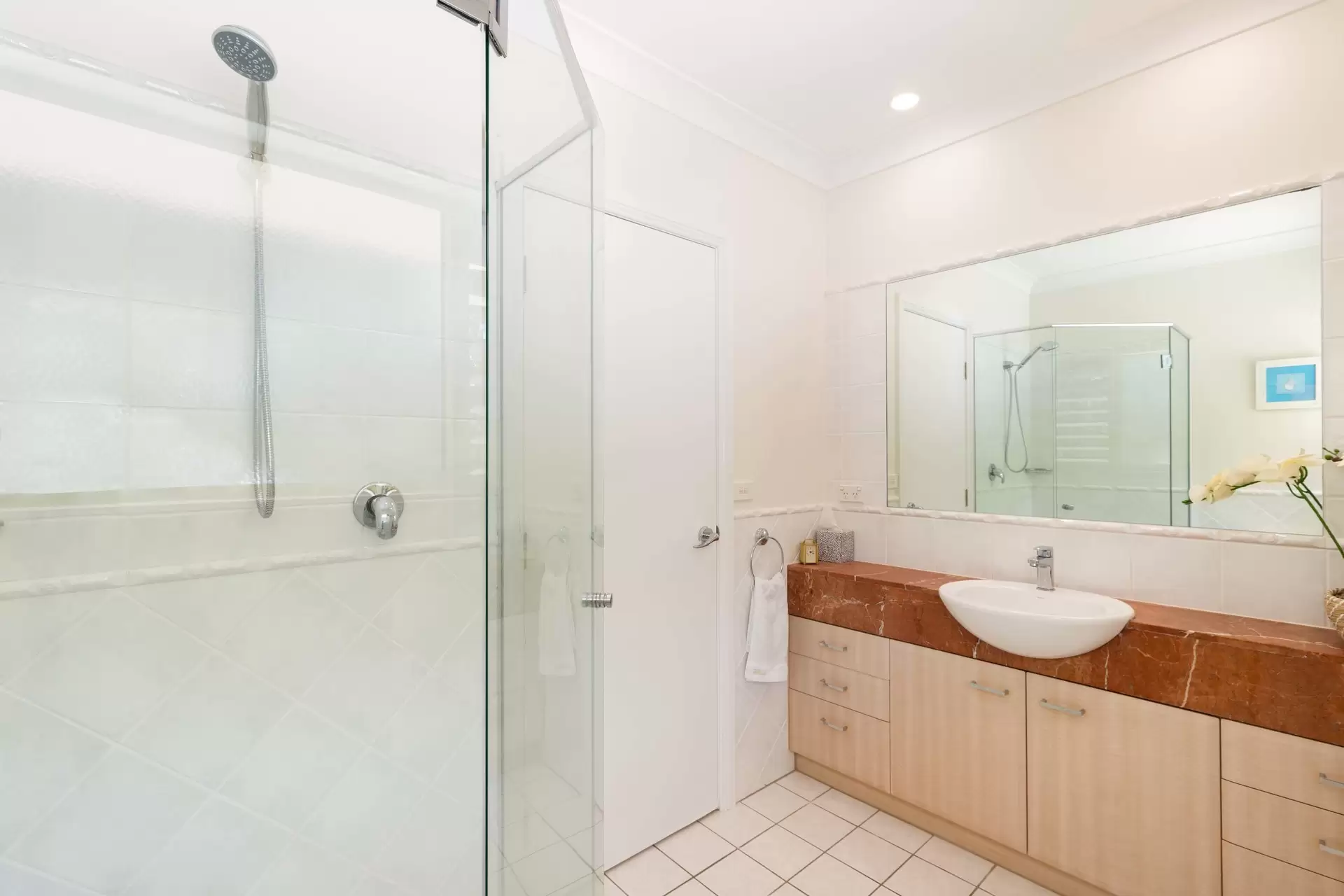 7/24-70 Hutchings Road, Port Douglas Sold by Queensland Sotheby's International Realty - image 1