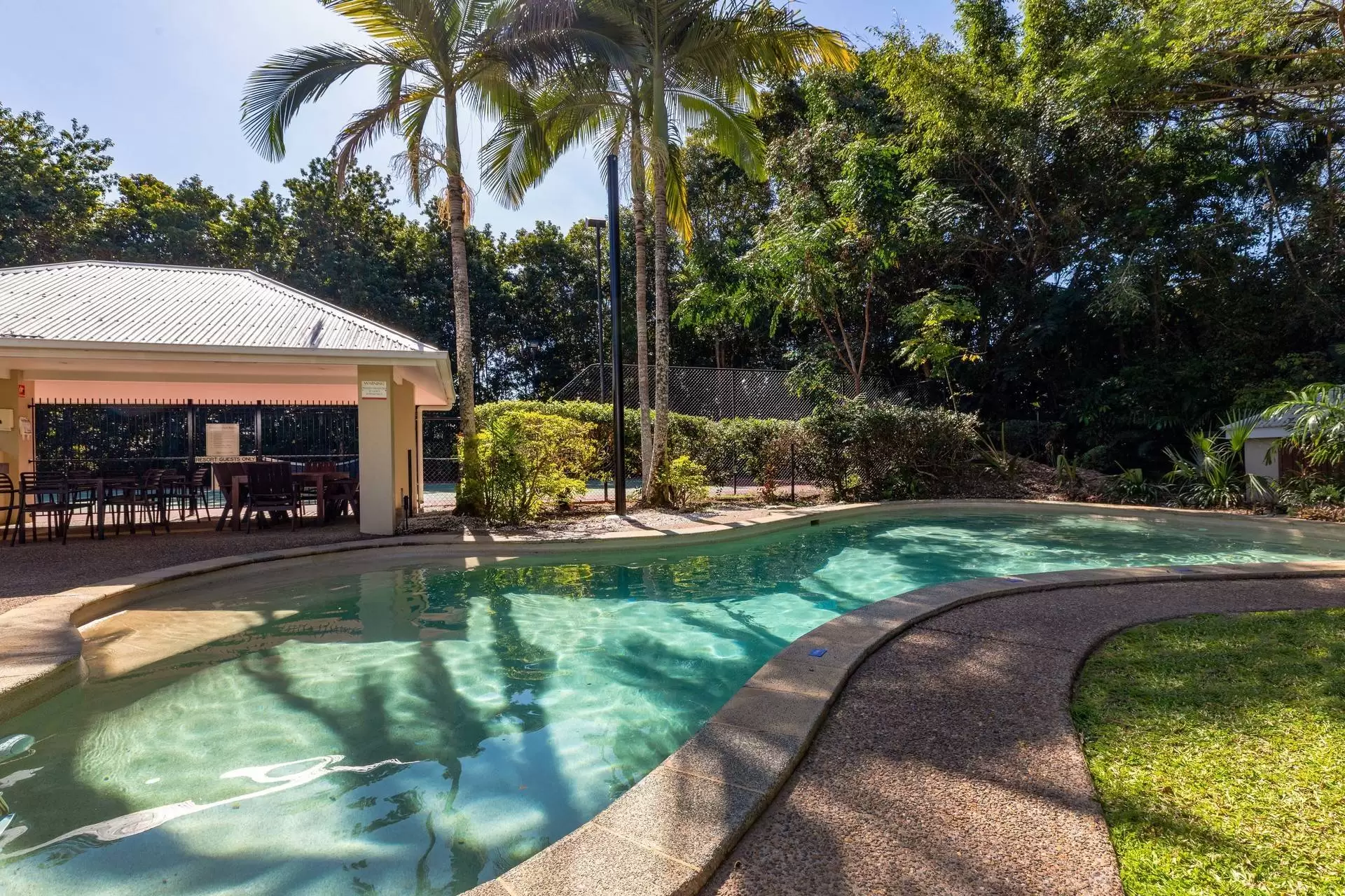7/24-70 Hutchings Road, Port Douglas Sold by Queensland Sotheby's International Realty - image 1