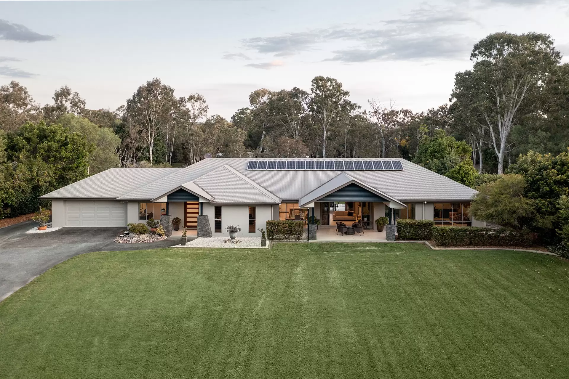 79 Formosa Road, Belmont Sold by  - image 1
