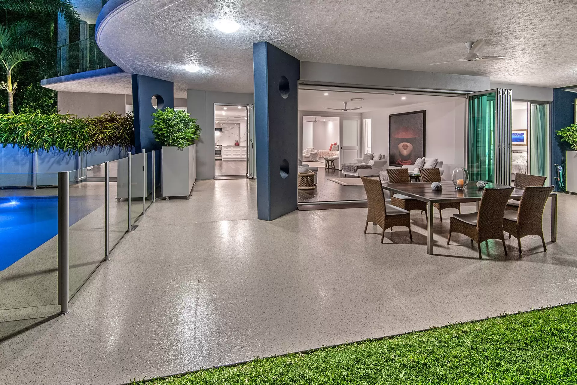 6/1 Airport Drive, Hamilton Island Sold by Queensland Sotheby's International Realty - image 1