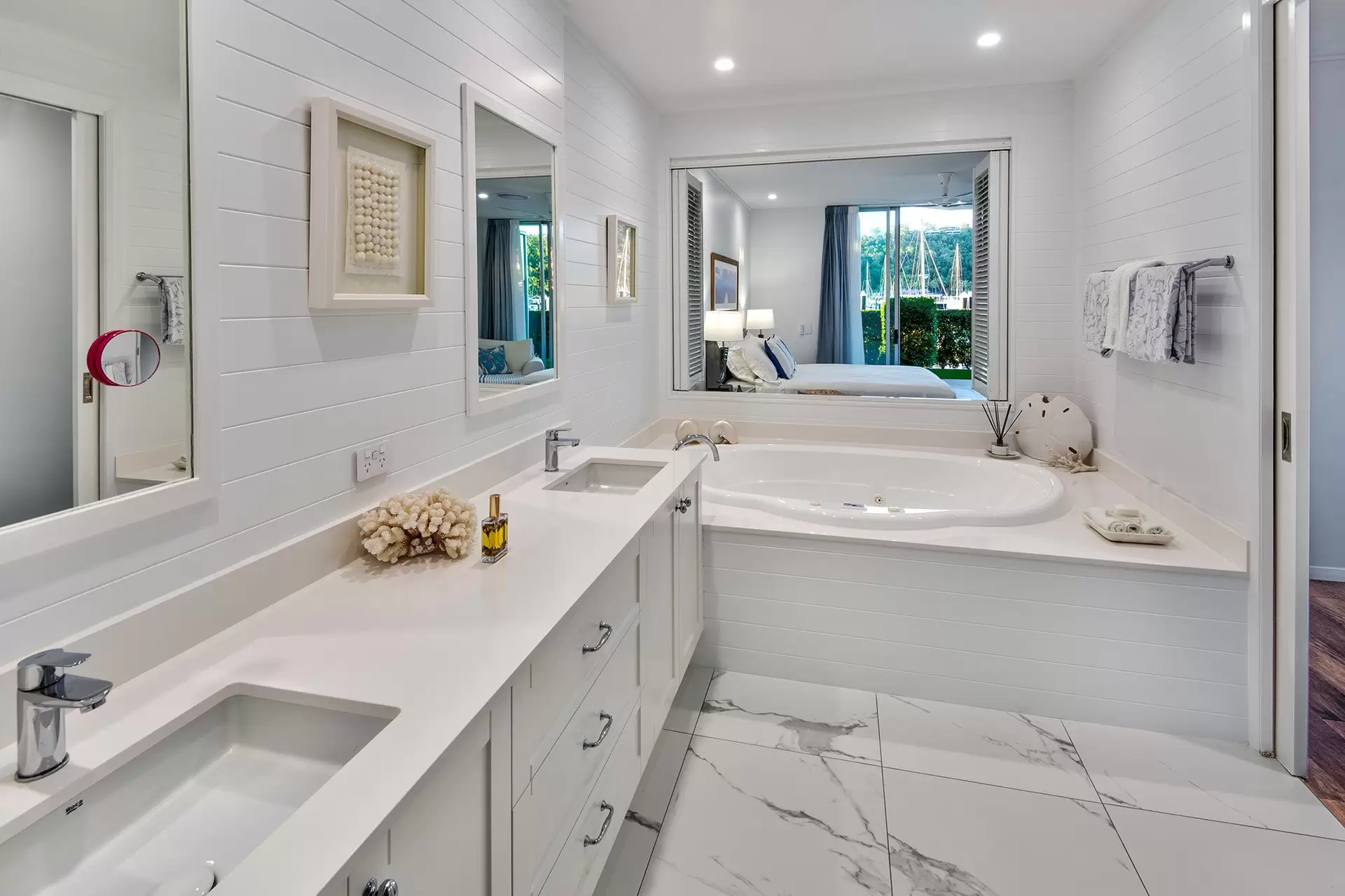 6/1 Airport Drive, Hamilton Island Sold by Queensland Sotheby's International Realty - image 1