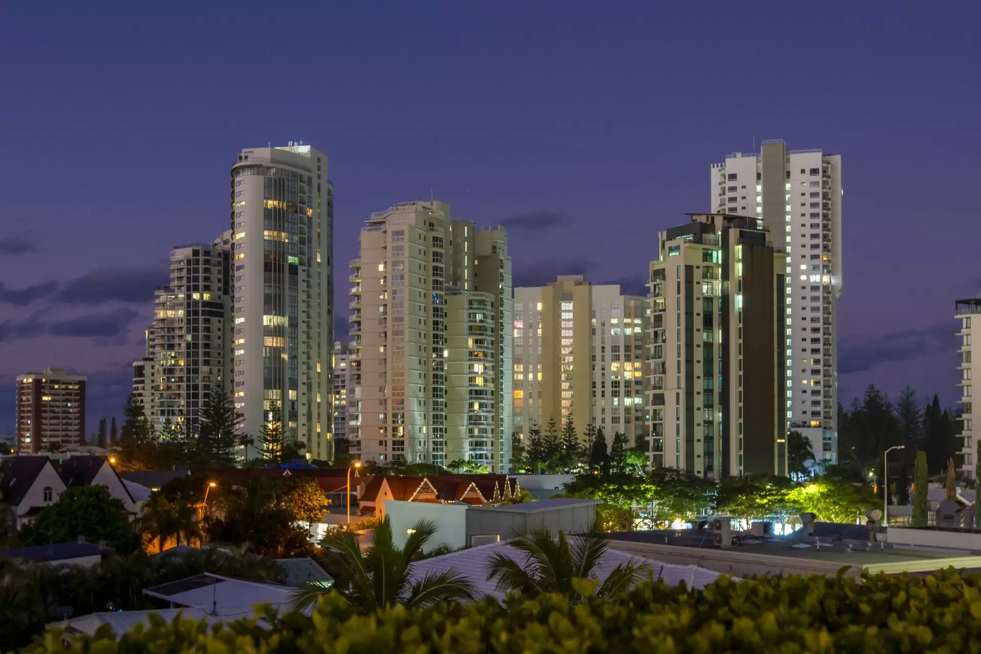 302/50 Woodroffe Avenue, Main Beach Sold by Queensland Sotheby's International Realty - image 1