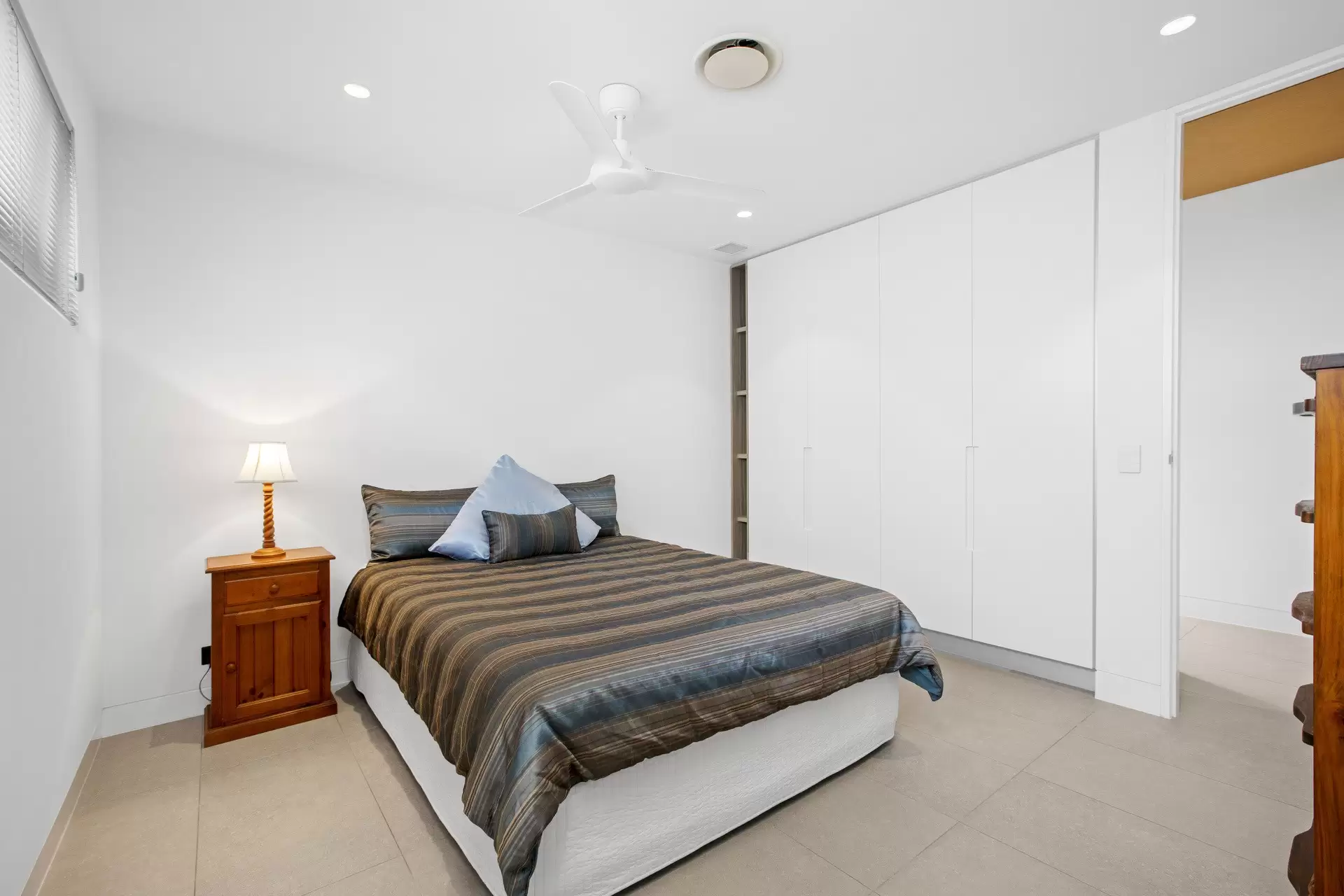 302/50 Woodroffe Avenue, Main Beach Sold by Queensland Sotheby's International Realty - image 1