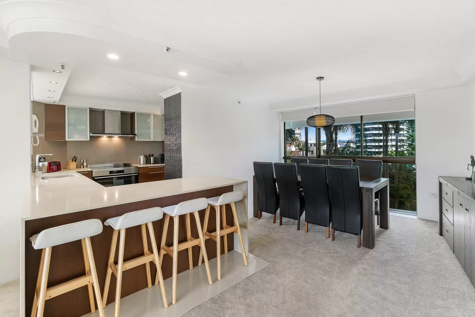 15/3 Cunningham Avenue, Main Beach Sold by Queensland Sotheby's International Realty - image 1