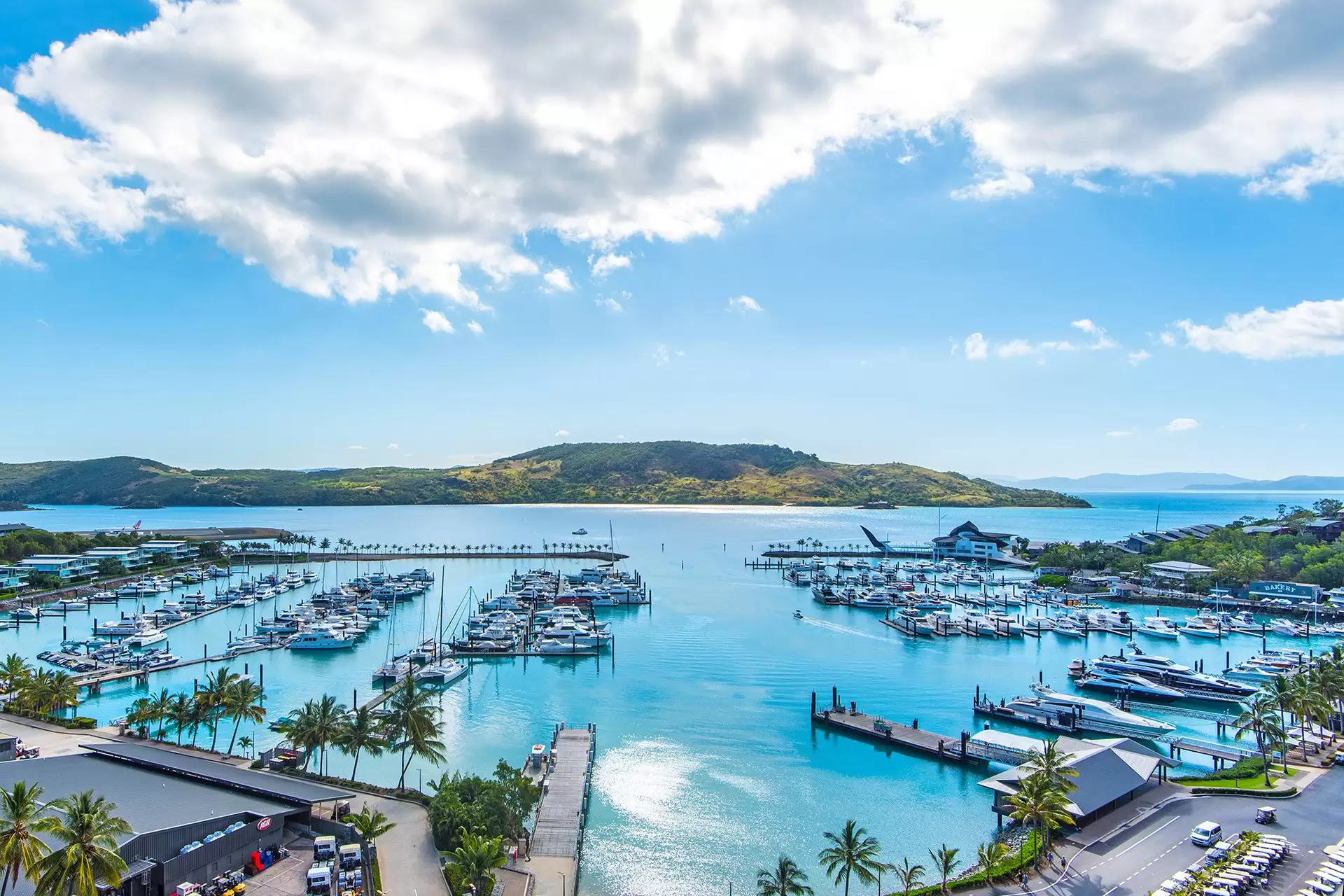 11/1 Marina Drive, Hamilton Island Sold by  - image 1