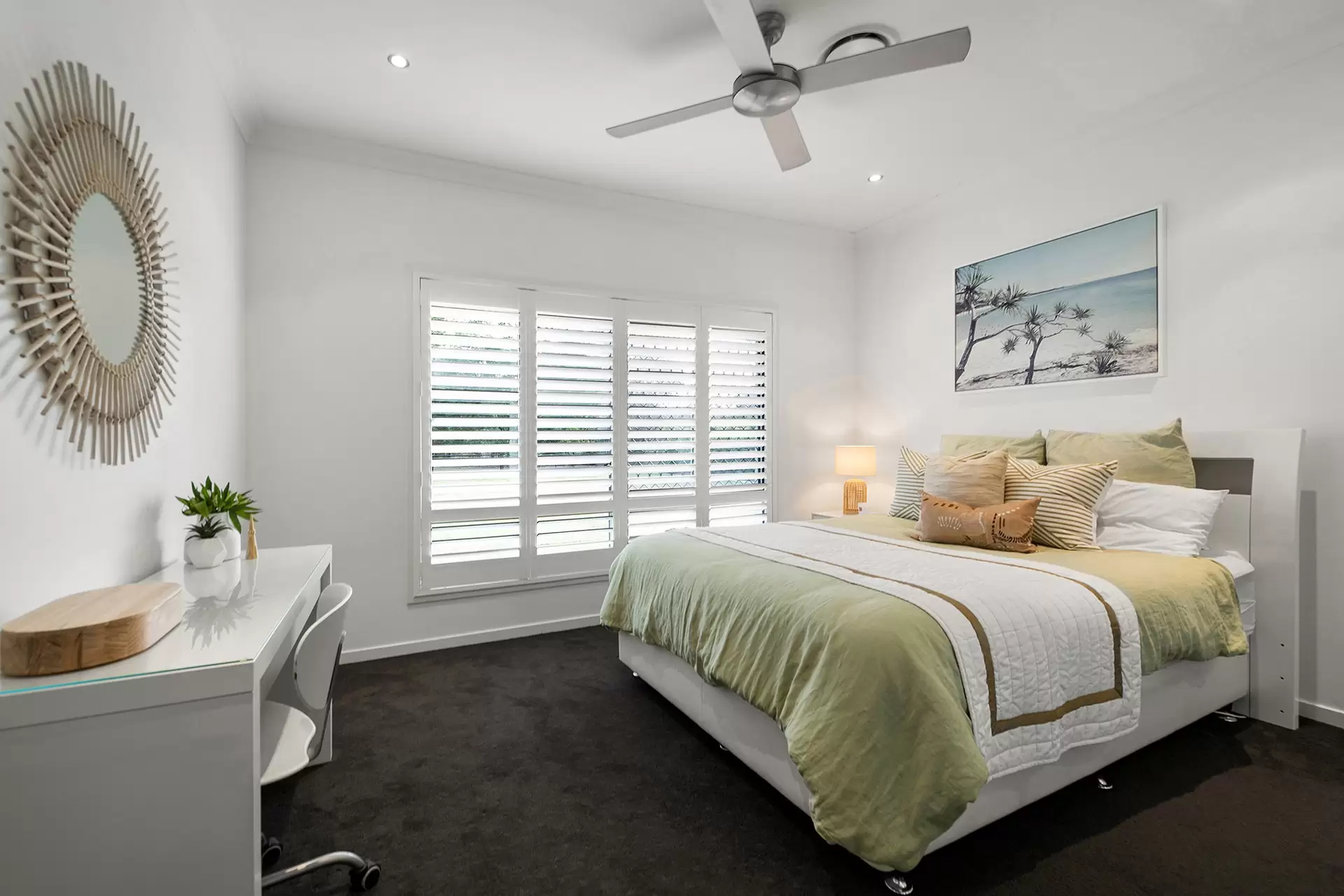 387 Boston Road, Belmont Sold by Queensland Sotheby's International Realty - image 1