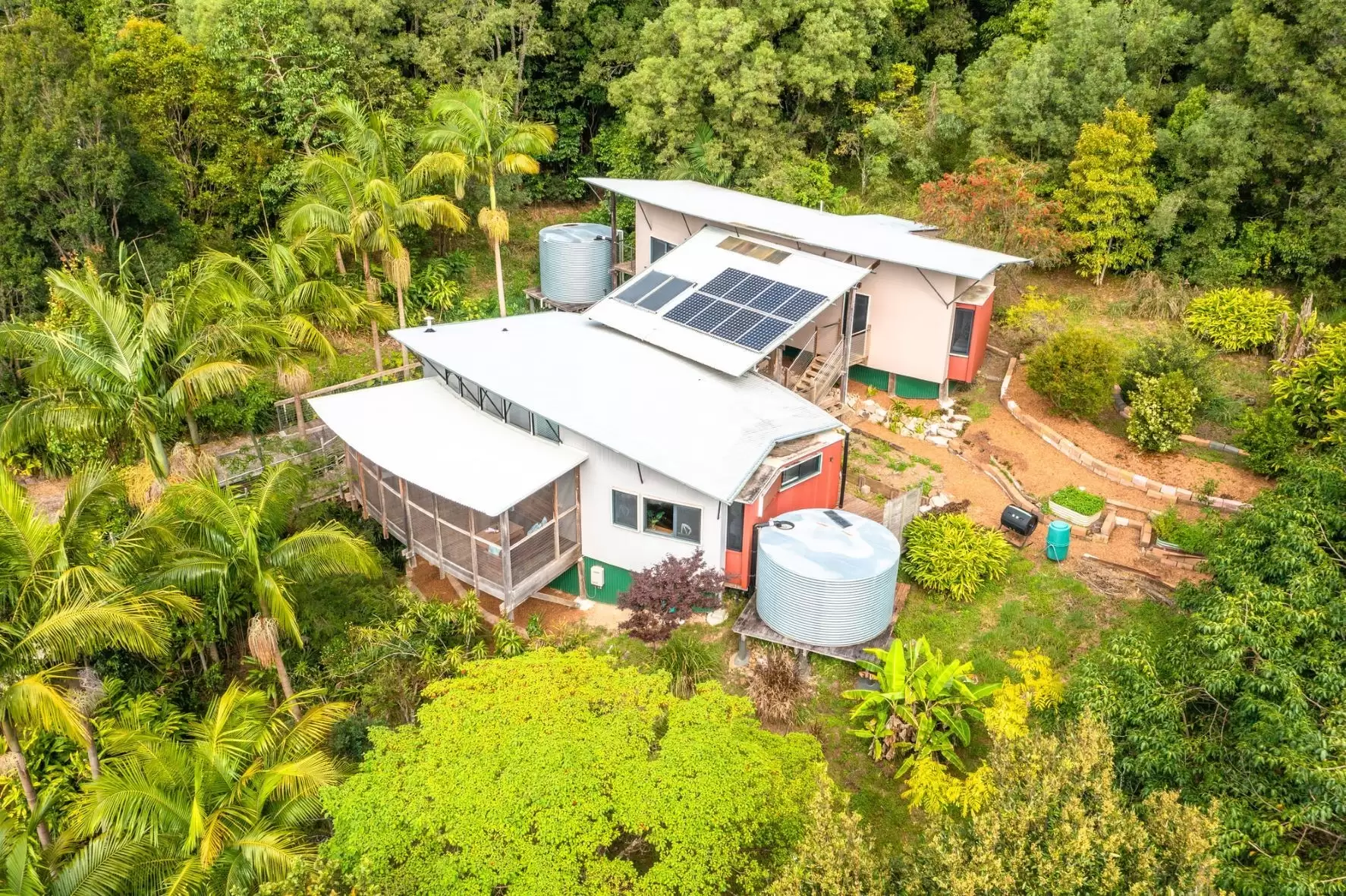 1 Pobblebonk Place, Currumbin Valley Sold by Queensland Sotheby's International Realty - image 1