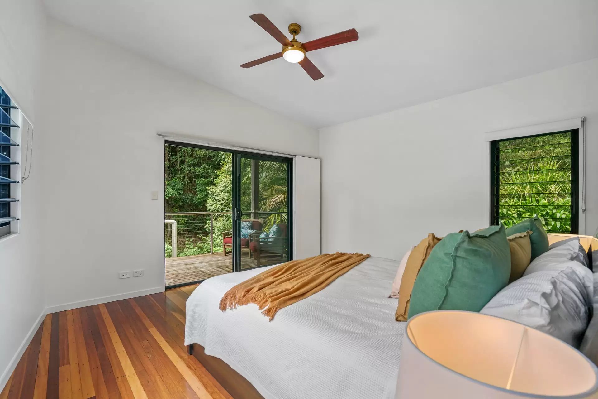 1 Pobblebonk Place, Currumbin Valley Sold by Queensland Sotheby's International Realty - image 1