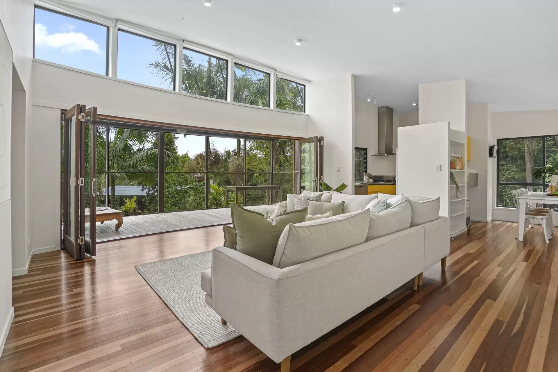 1 Pobblebonk Place, Currumbin Valley Sold by  - image 1
