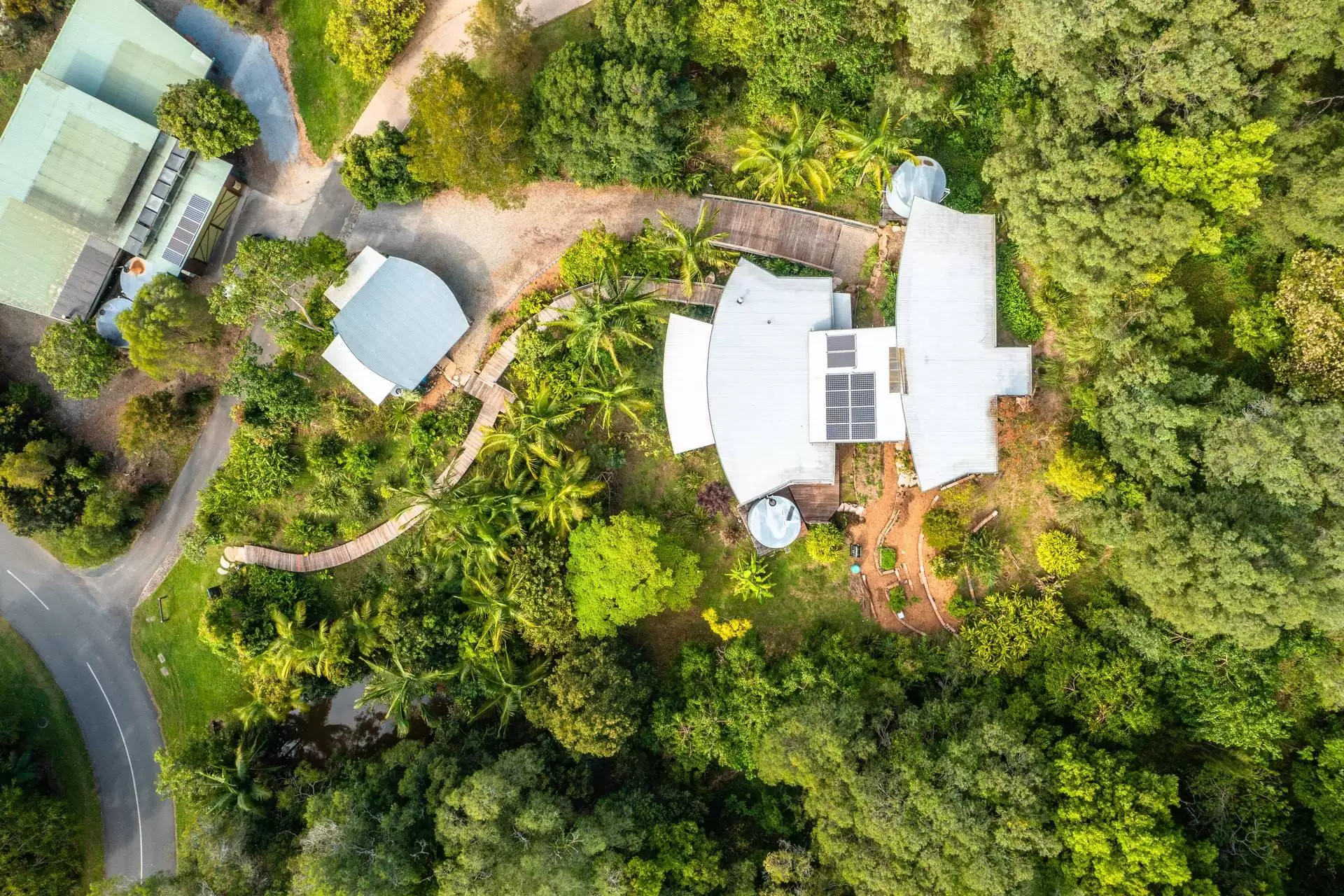1 Pobblebonk Place, Currumbin Valley Sold by  - image 1