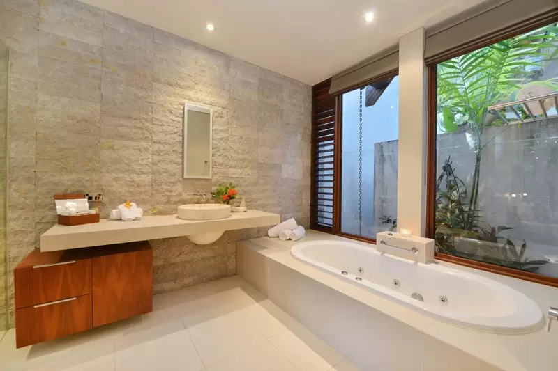 14 Bale Drive, Port Douglas Sold by Queensland Sotheby's International Realty - image 1
