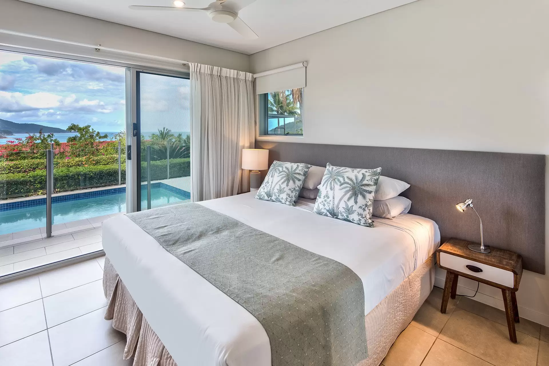 5/18 Whitsunday Boulevard, Hamilton Island Sold by Queensland Sotheby's International Realty - image 1