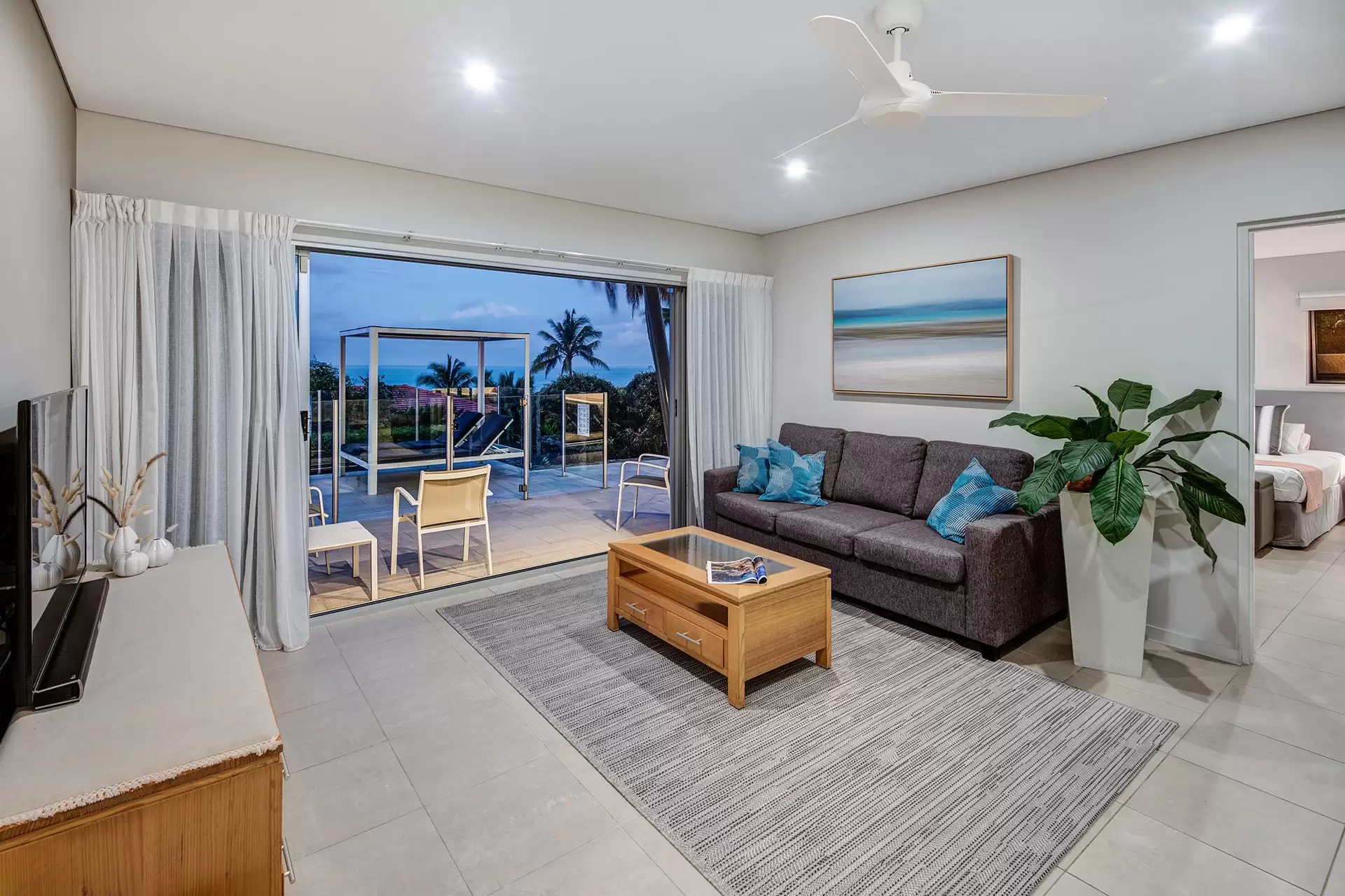 5/18 Whitsunday Boulevard, Hamilton Island Sold by Queensland Sotheby's International Realty - image 1