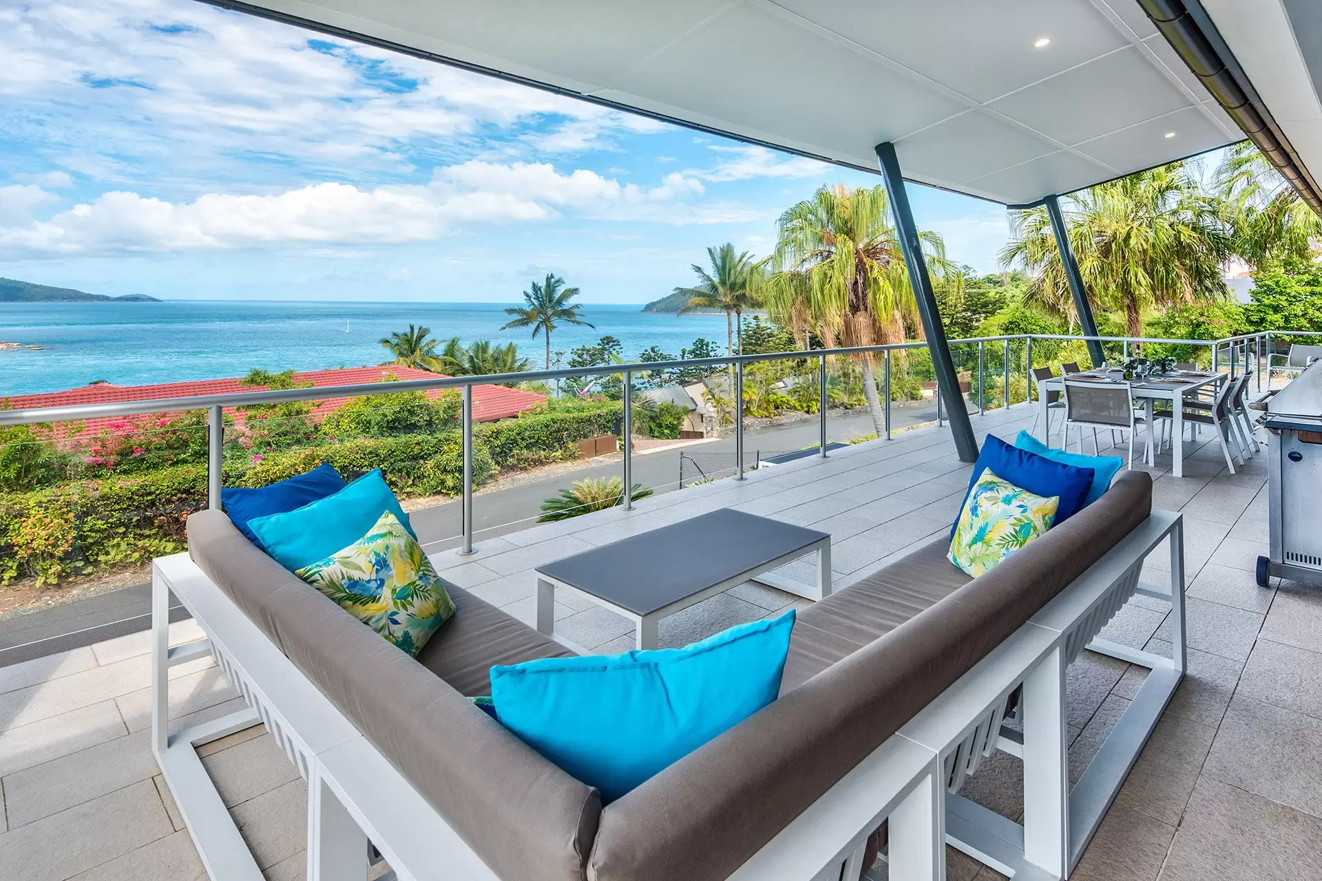 5/18 Whitsunday Boulevard, Hamilton Island Sold by  - image 1