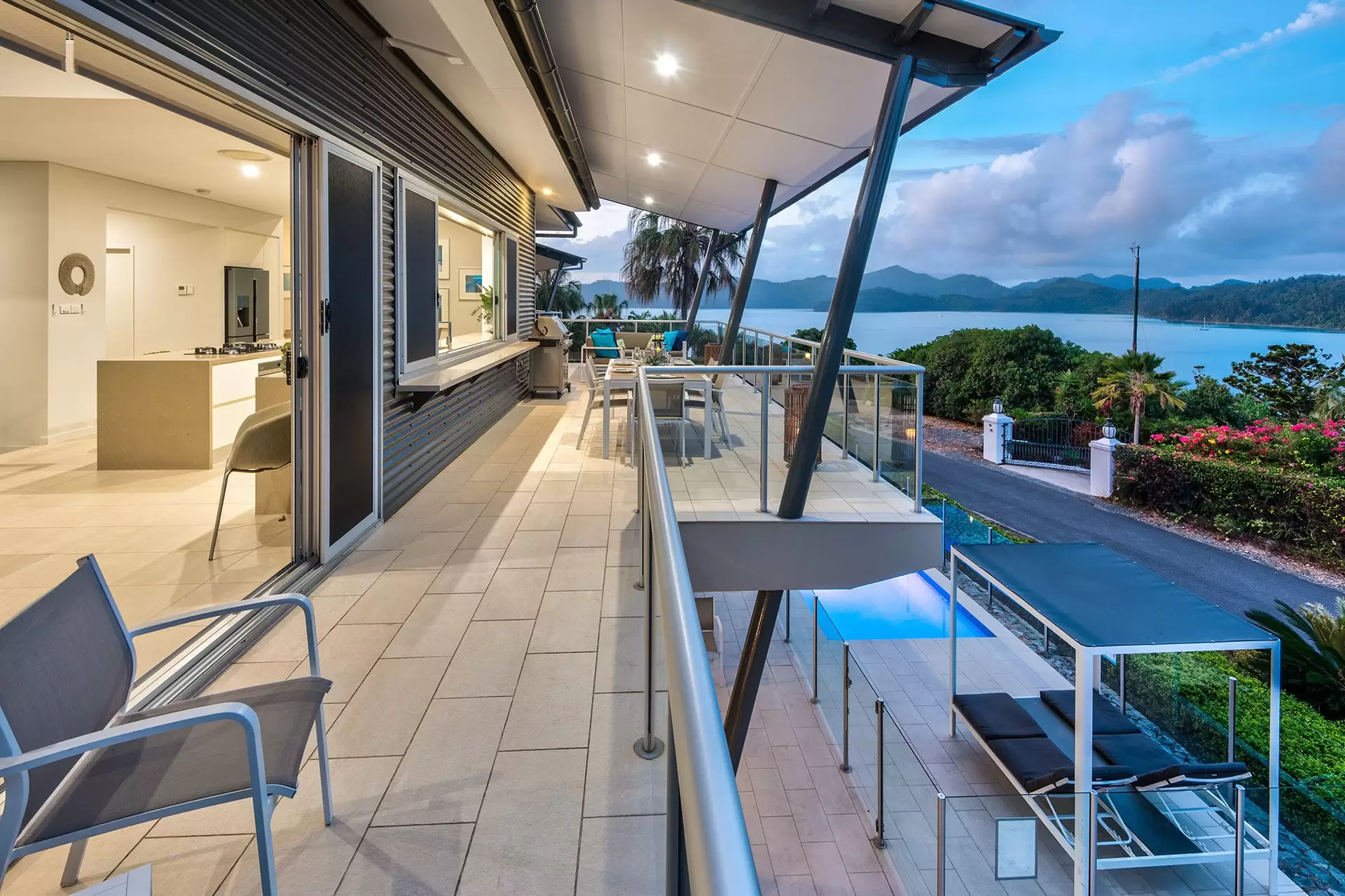 5/18 Whitsunday Boulevard, Hamilton Island Sold by Queensland Sotheby's International Realty - image 1