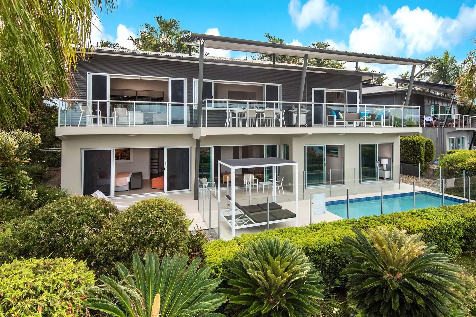 5/18 Whitsunday Boulevard, Hamilton Island Sold by  - image 1