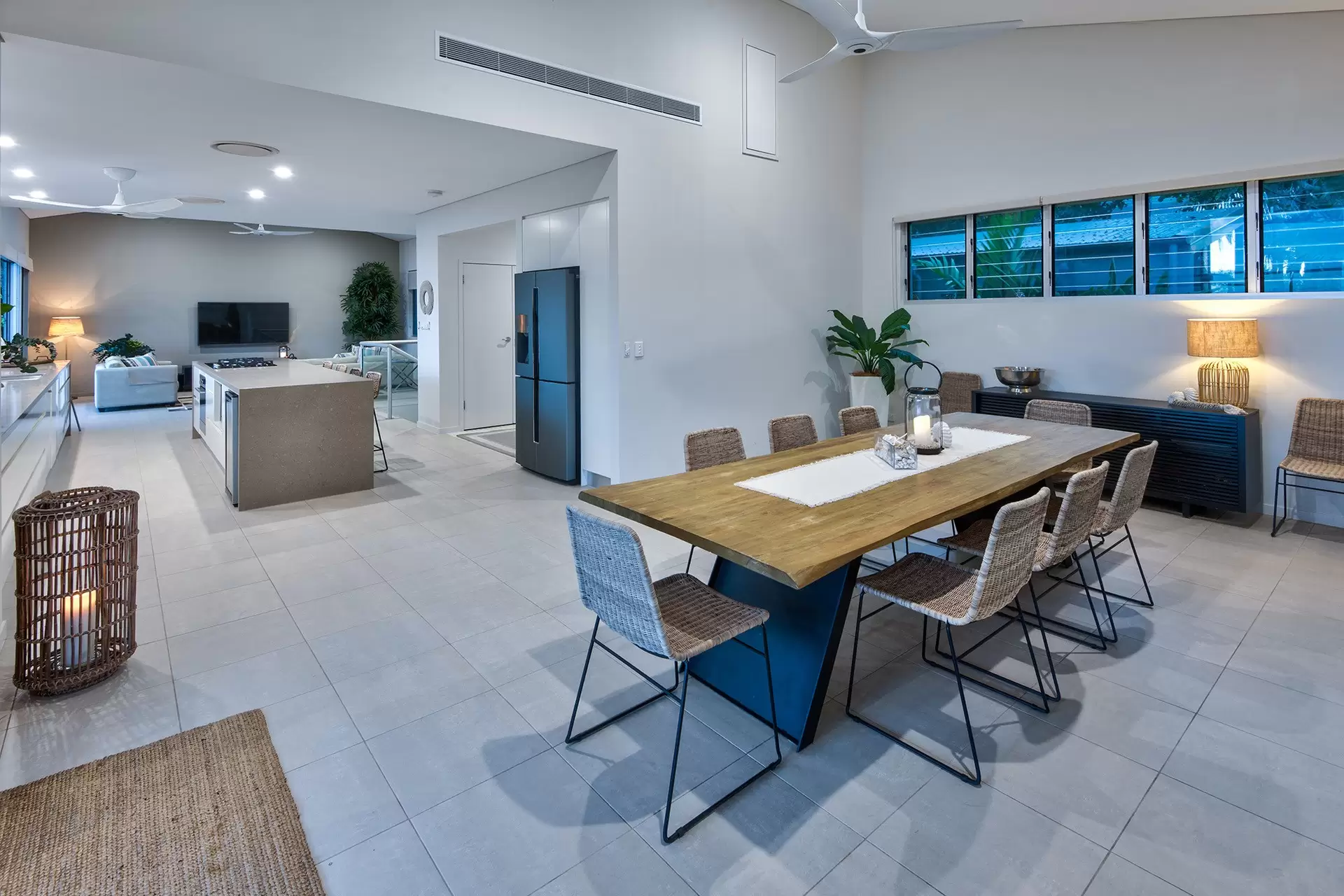 5/18 Whitsunday Boulevard, Hamilton Island Sold by Queensland Sotheby's International Realty - image 1