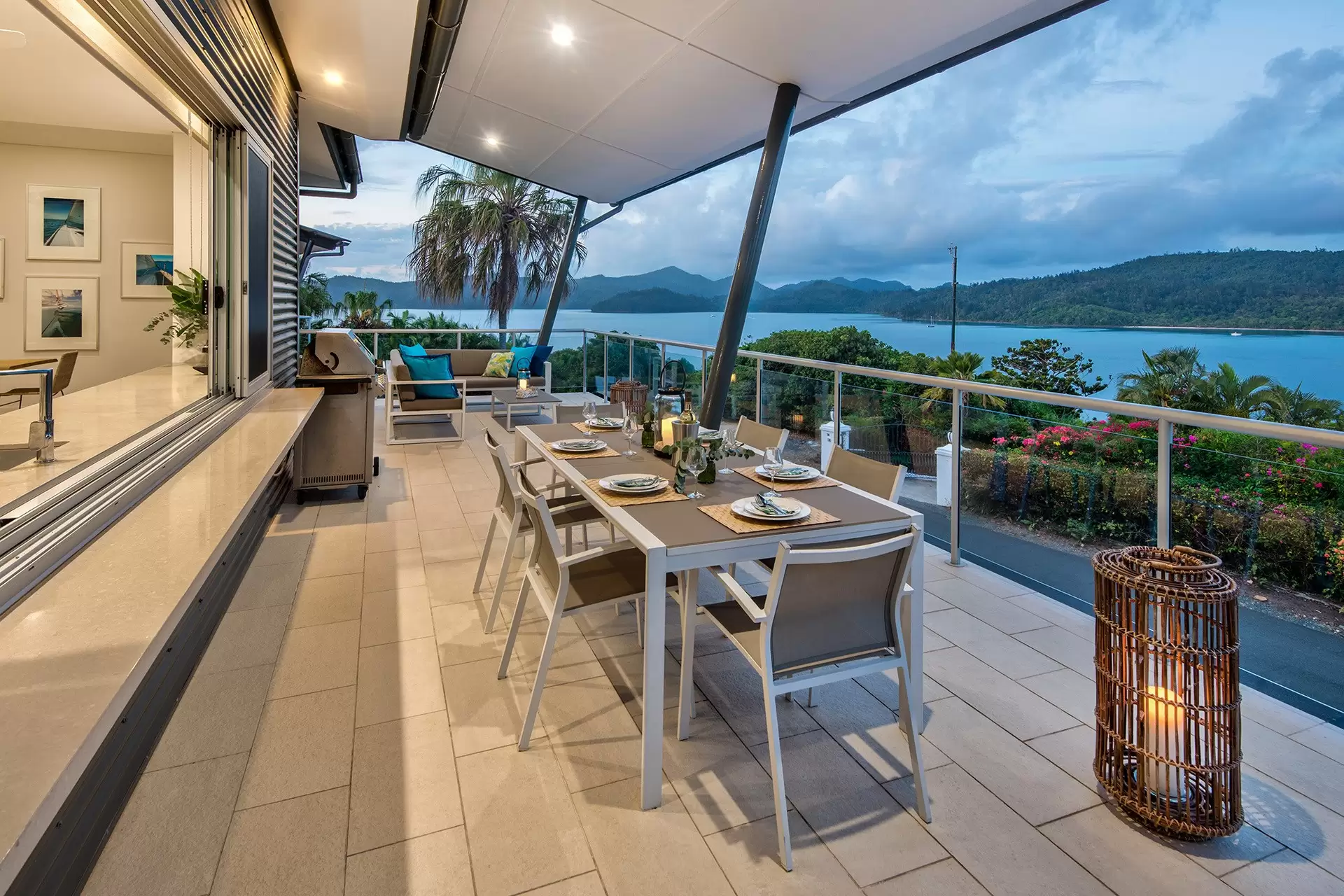 5/18 Whitsunday Boulevard, Hamilton Island Sold by  - image 1