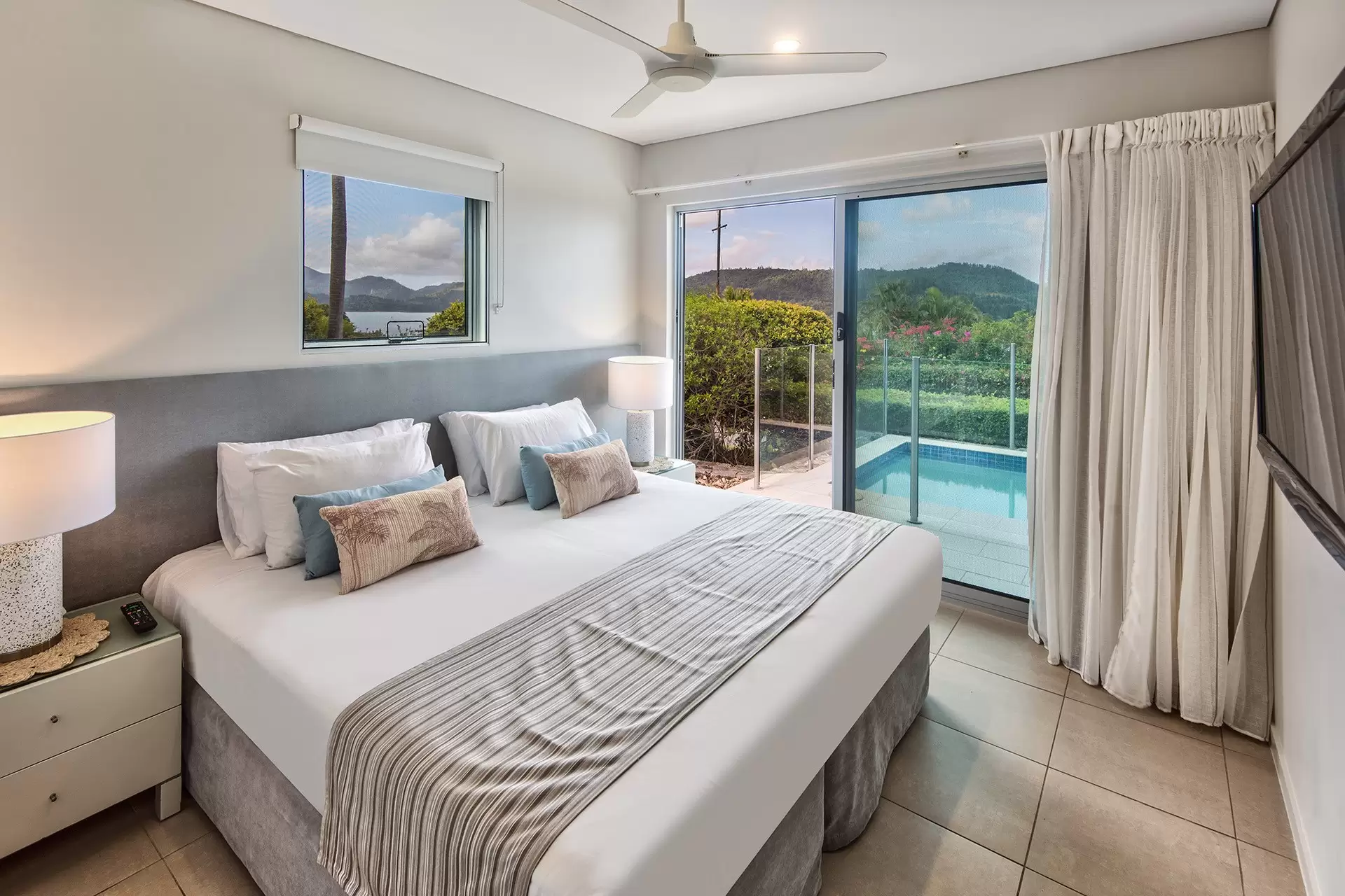 5/18 Whitsunday Boulevard, Hamilton Island Sold by Queensland Sotheby's International Realty - image 1